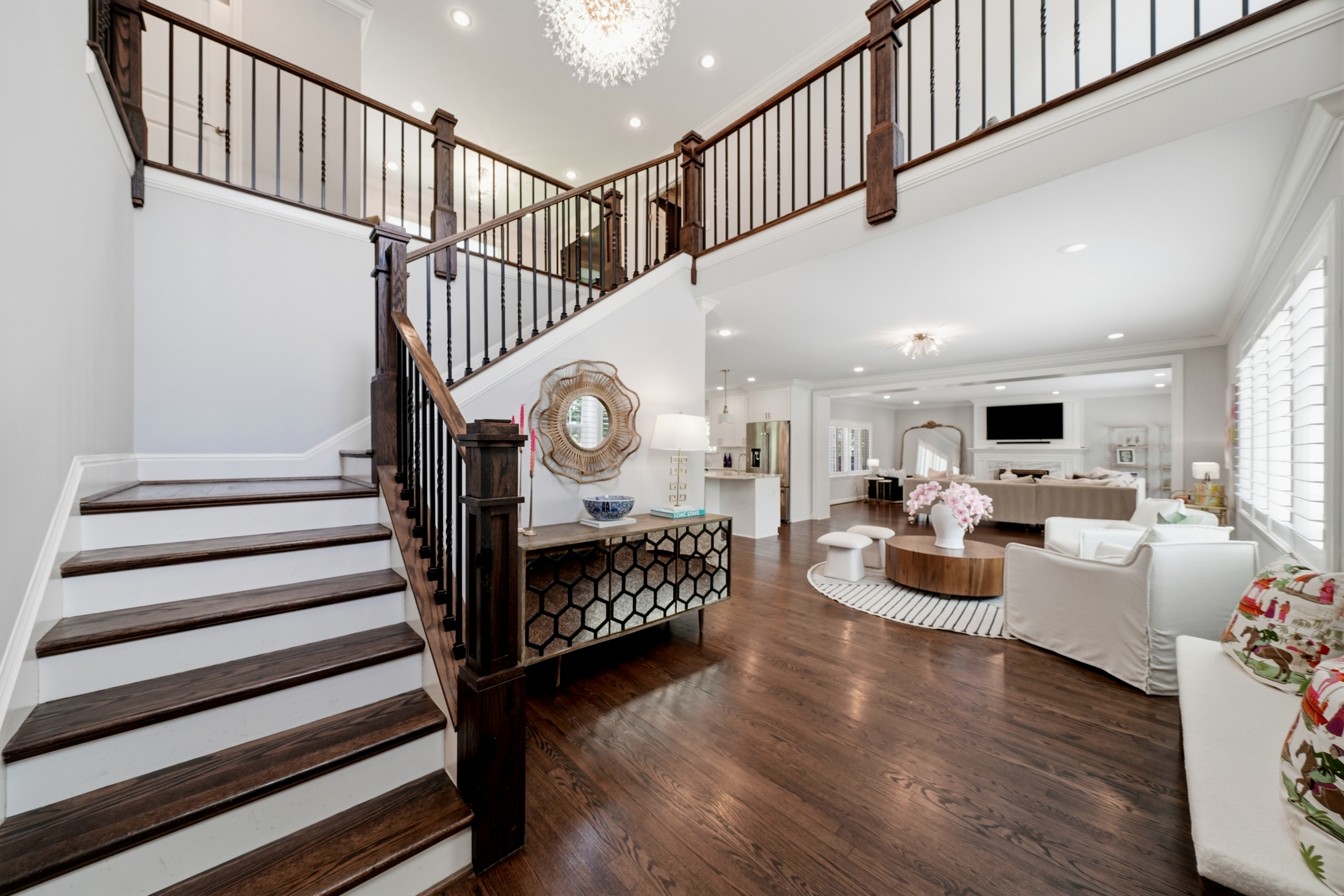  Discover Your Dream Home in Warson Woods: Elegantly Enhanced Living - 物件實景