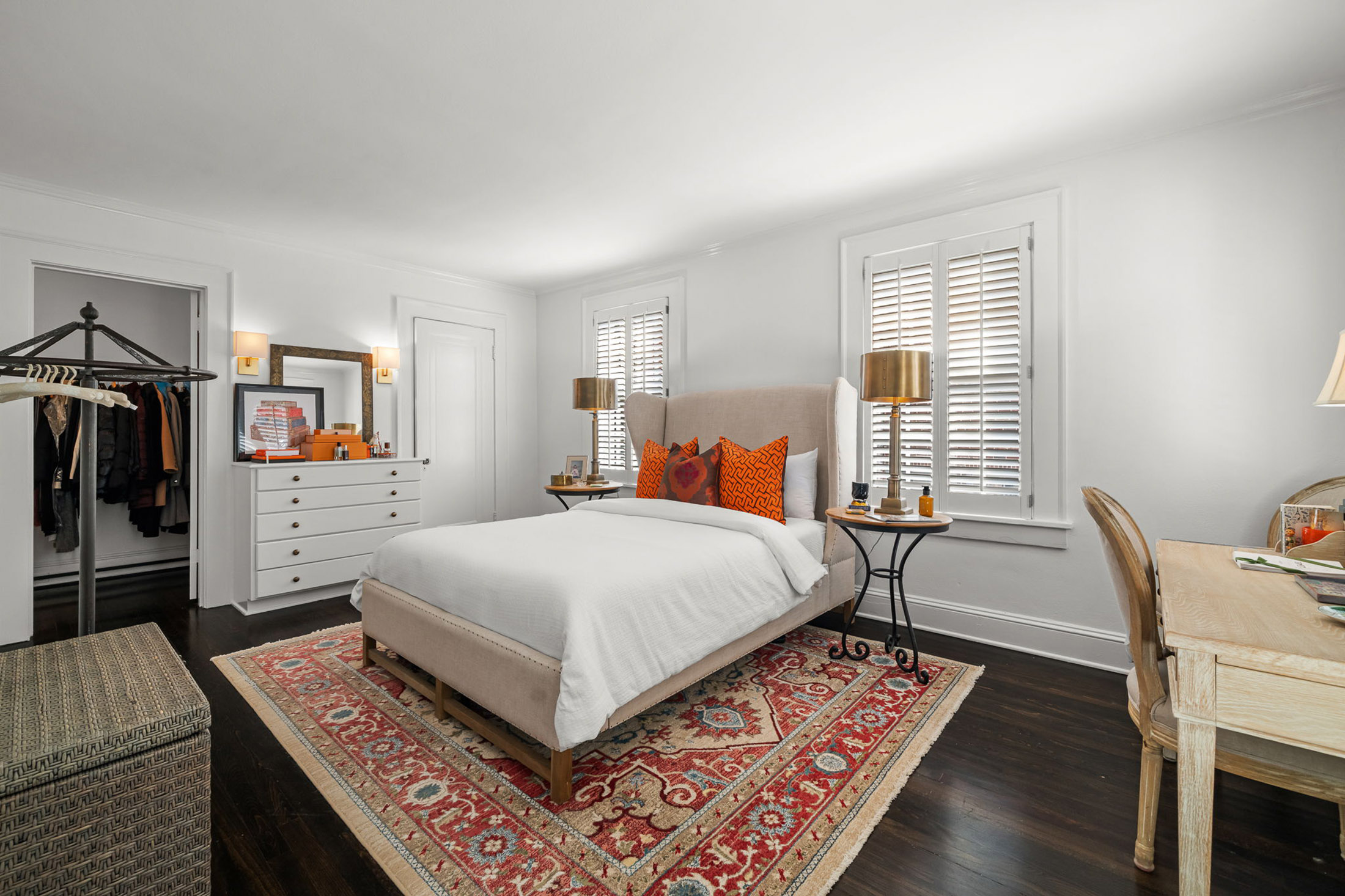  Timeless Ardmore Park Home Blends Classic Charm with Custom Renovations - 物件實景