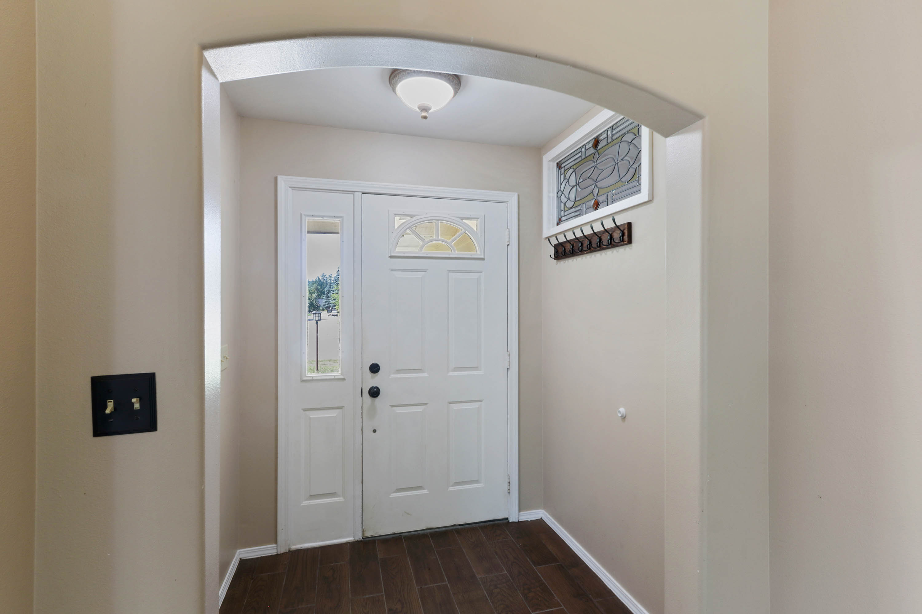 Sandpoint, Idaho, 83864, United States, 3 Bedrooms Bedrooms, ,2 BathroomsBathrooms,Residential,For Sale,2005363