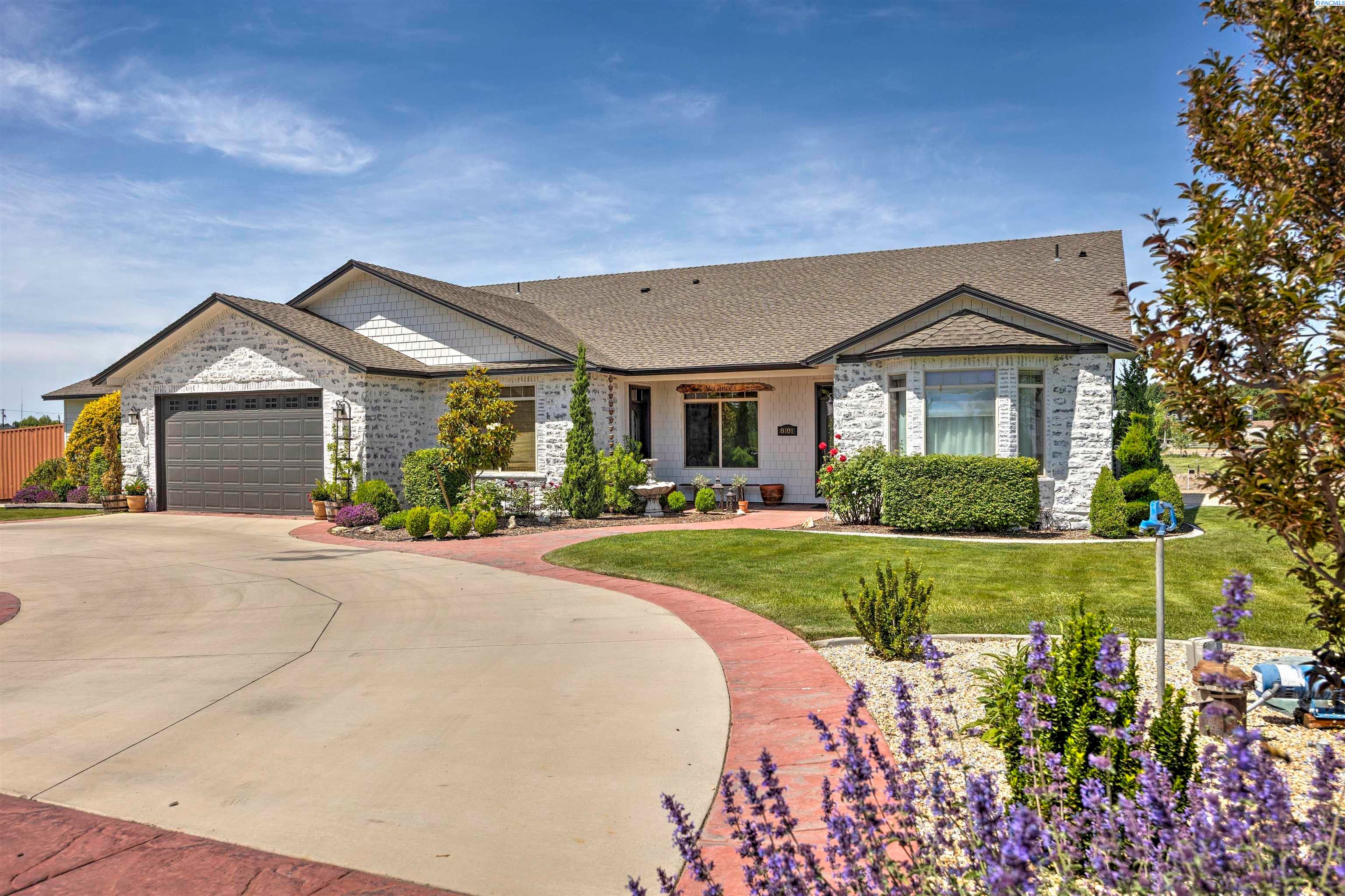 Pasco, Washington, 99301, United States, 4 Bedrooms Bedrooms, ,1 BathroomBathrooms,Residential,For Sale,2013794