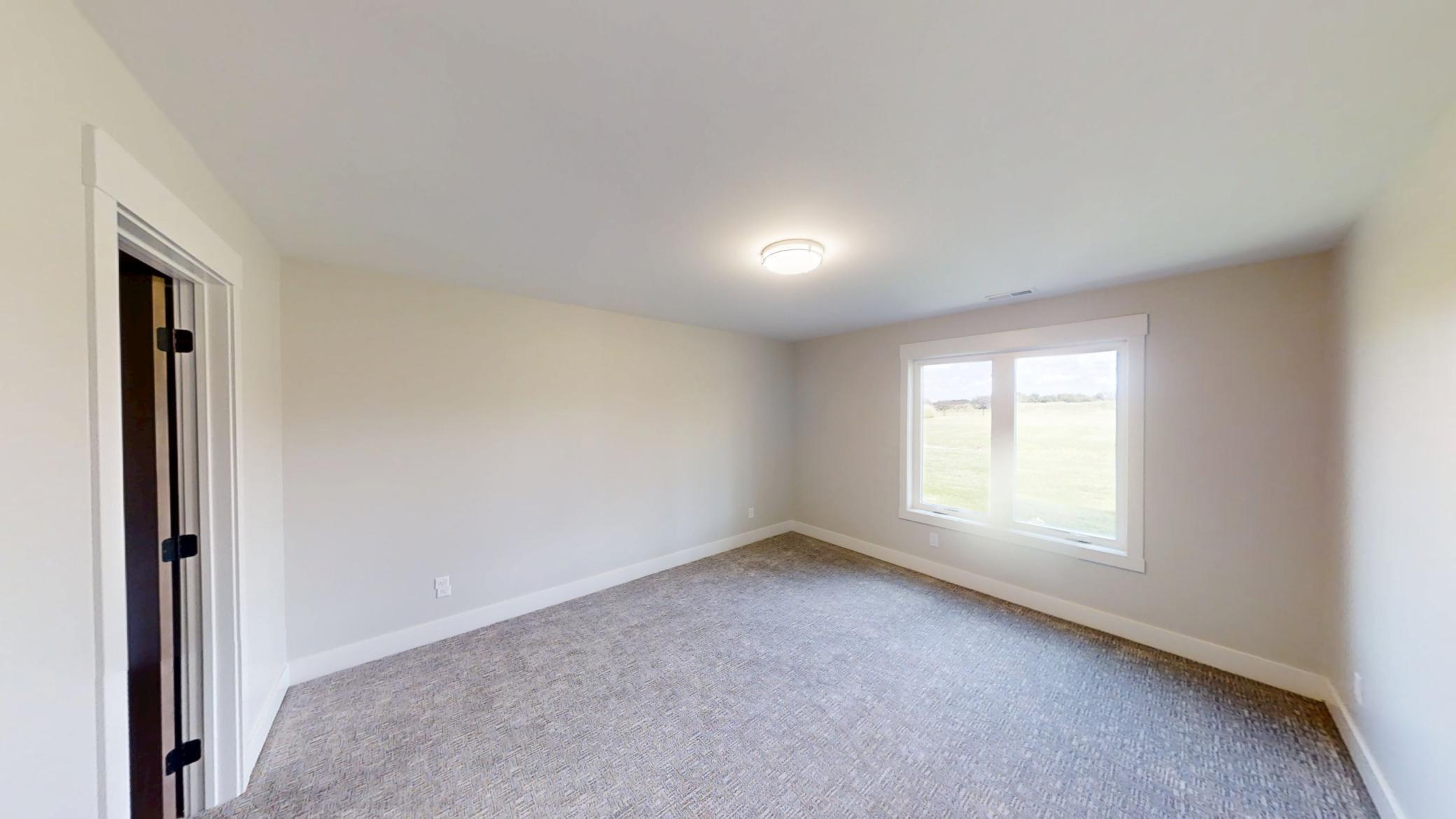 Albert Lea, Minnesota, 56007, United States, 4 Bedrooms Bedrooms, ,2 BathroomsBathrooms,Residential,For Sale,1981027