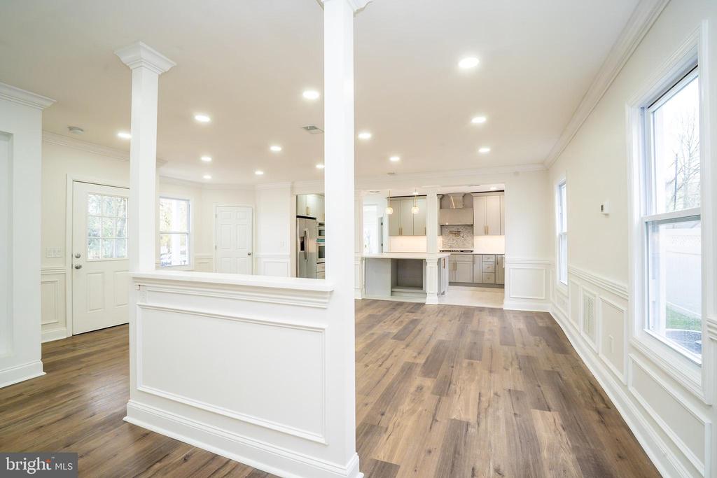 Hightstown, New Jersey, 08520, United States, 7 Bedrooms Bedrooms, ,5 BathroomsBathrooms,Residential,For Sale,1938166