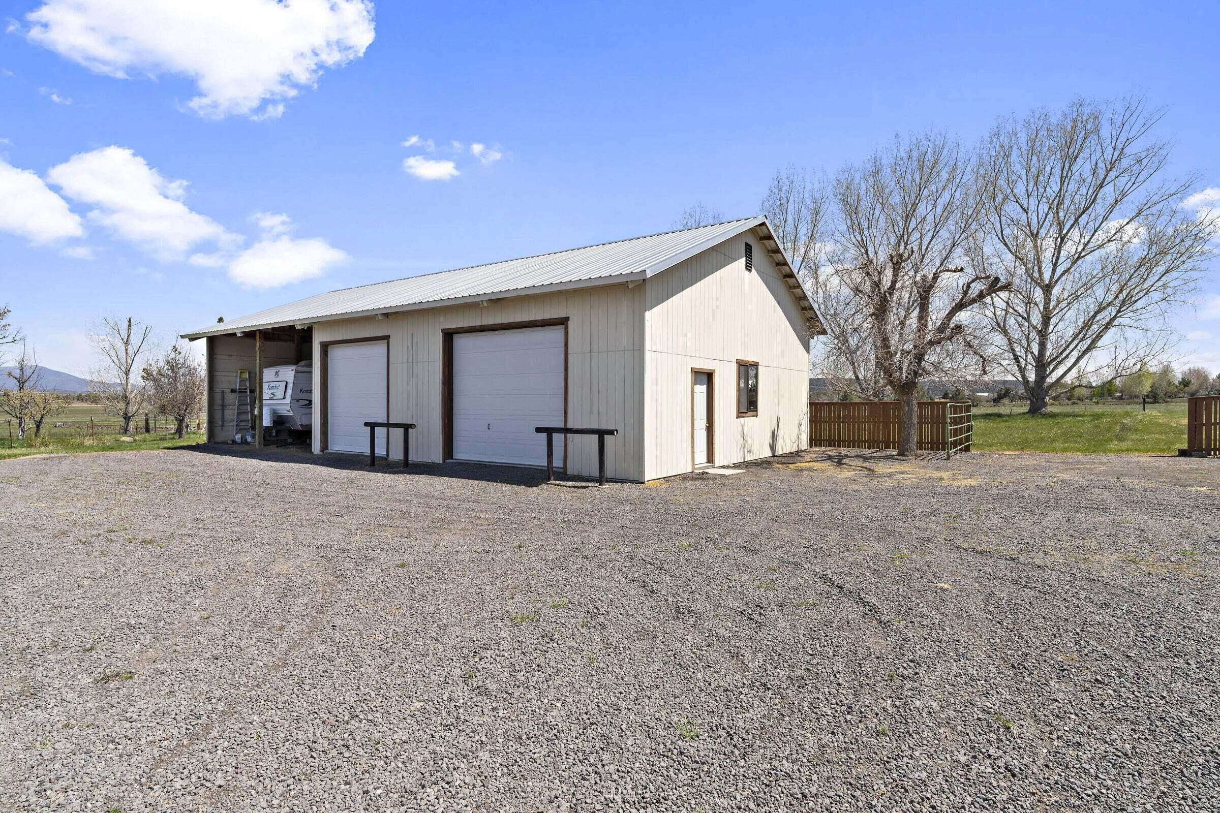 Powell Butte, Oregon, 97753, United States, 3 Bedrooms Bedrooms, ,1 BathroomBathrooms,Residential,For Sale,1770656