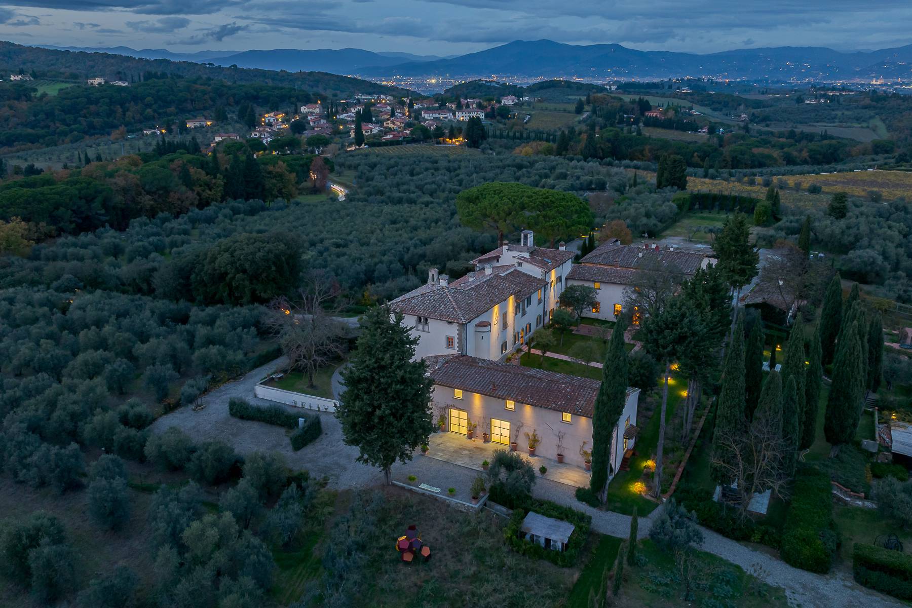  Masterfully renovated estate with 18 ha of land - 物件實景