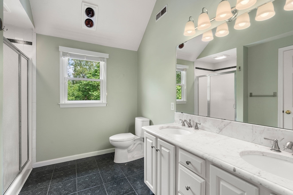 Westborough, Massachusetts, 01581, United States, 4 Bedrooms Bedrooms, ,4 BathroomsBathrooms,Residential,For Sale,1986469