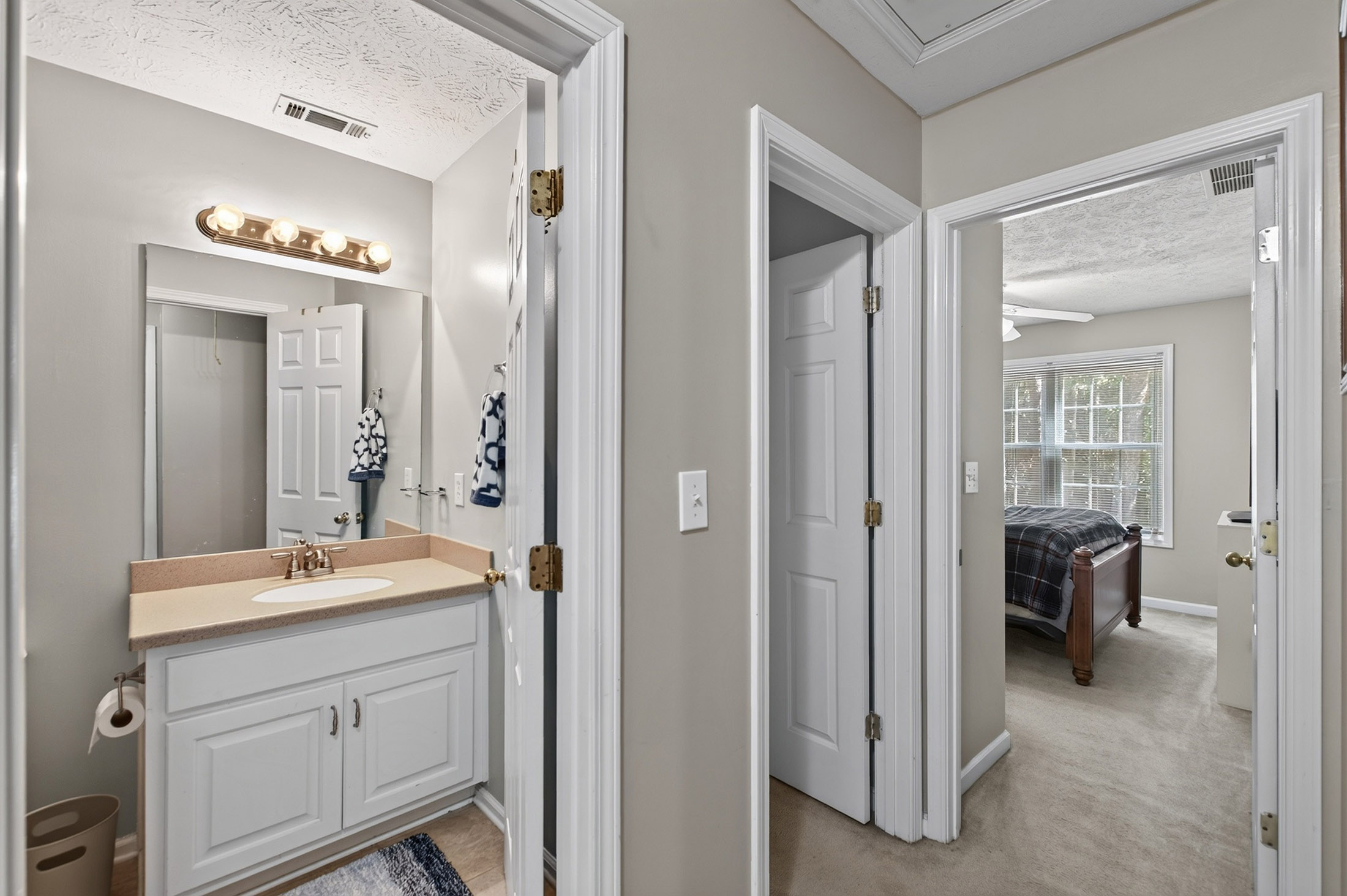  Charming Home on an Expansive 2.8+/- Acre Corner Lot - 物件實景