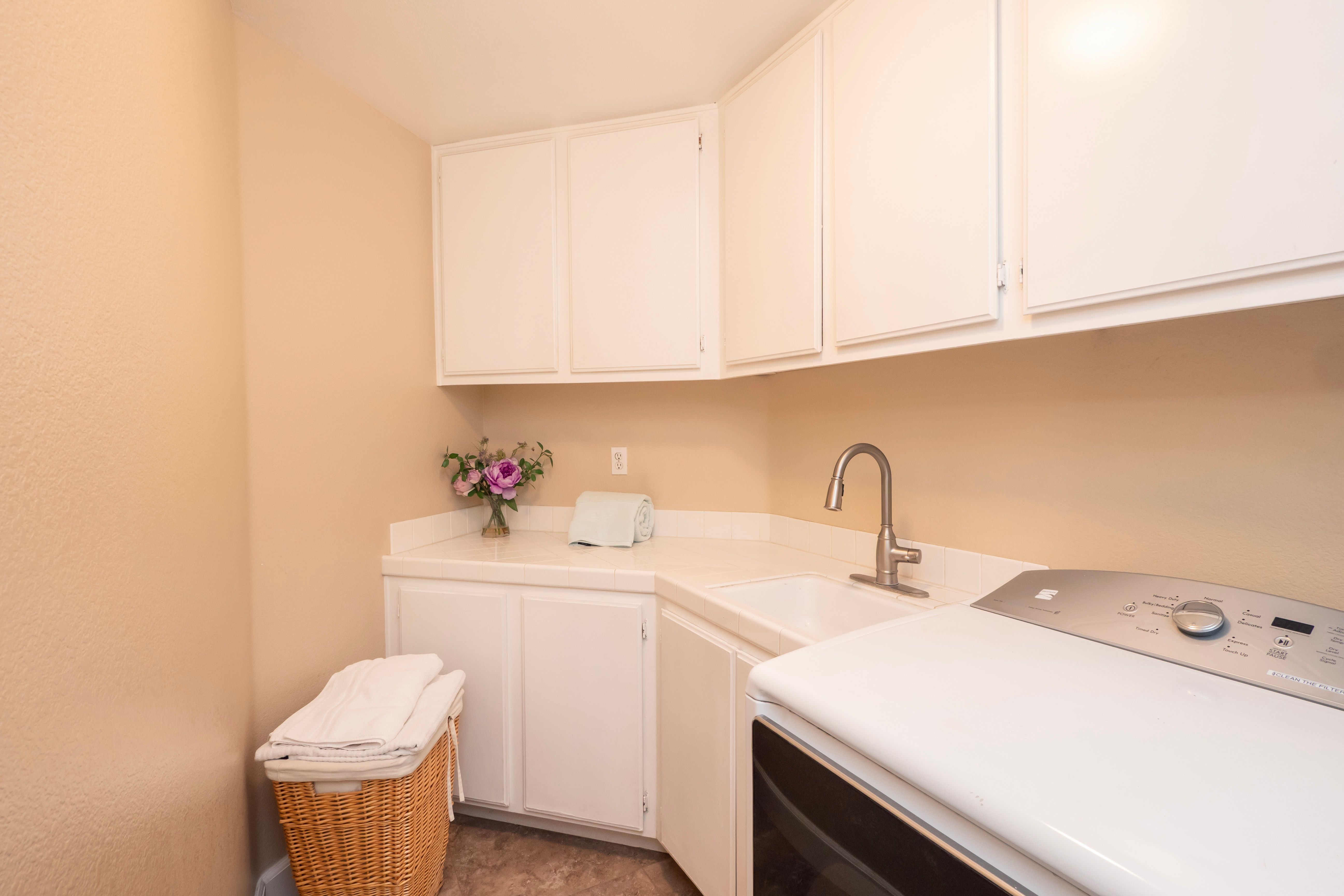  1438 Kirkmichael Circle, Riverside, CA 92507 - 物件實景