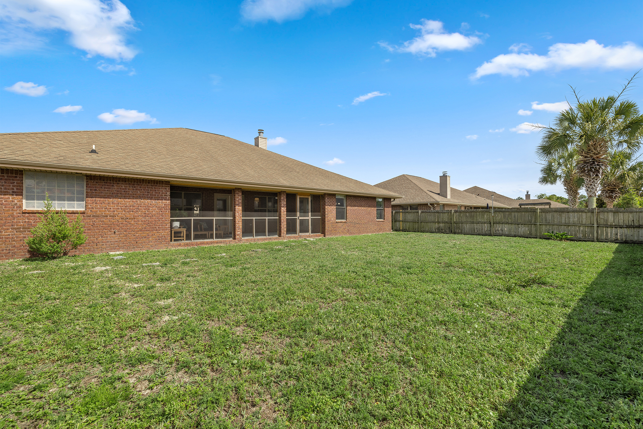  Spacious Craftsman in Summerset Estates - 物件實景