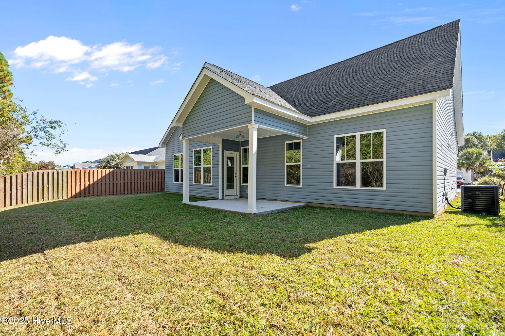 Wilmington, North Carolina, 28412, United States, 4 Bedrooms Bedrooms, ,3 BathroomsBathrooms,Residential,For Sale,1995132