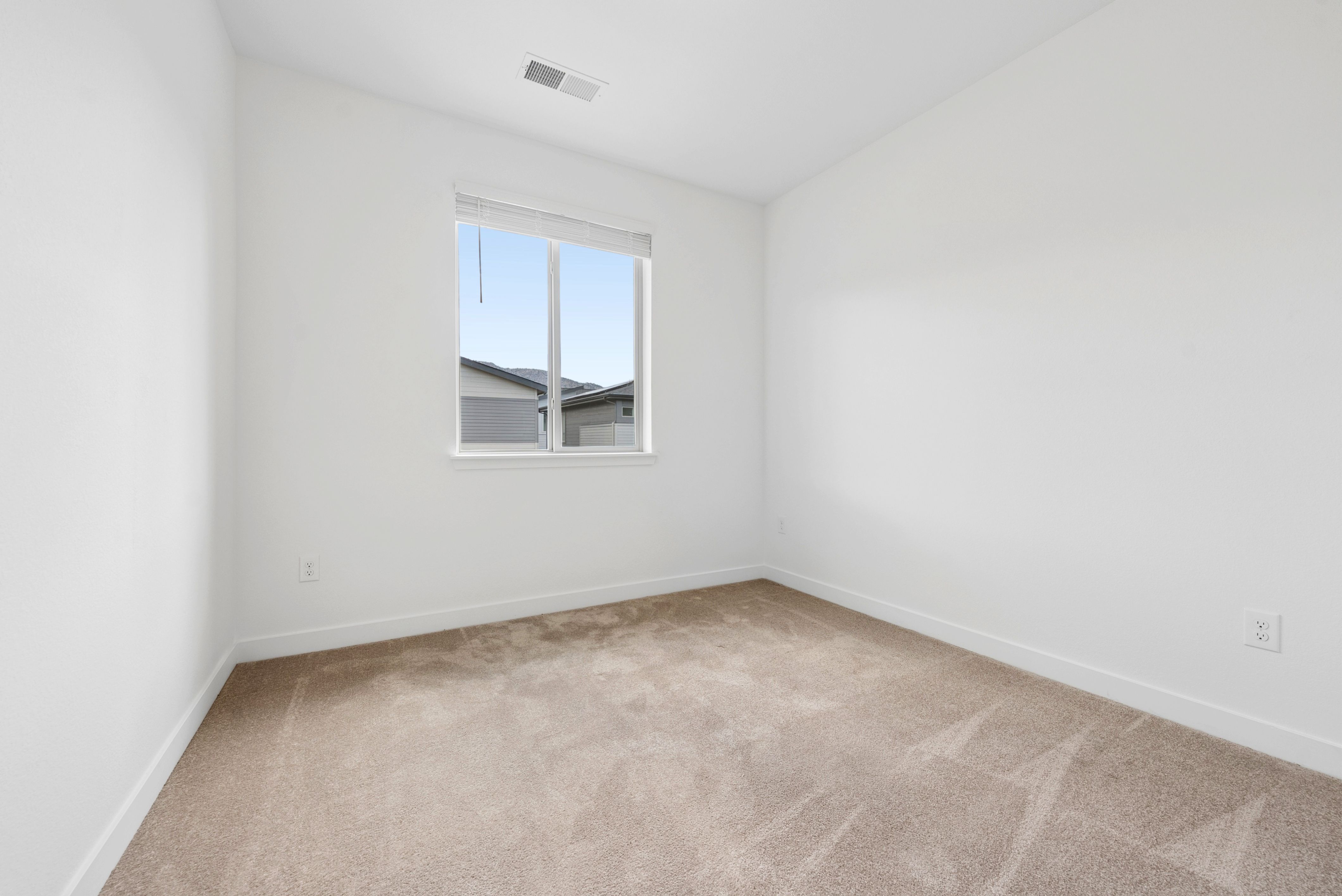  Elevated Colorado Living with 180° Mountain & Reservoir Views - 物件實景