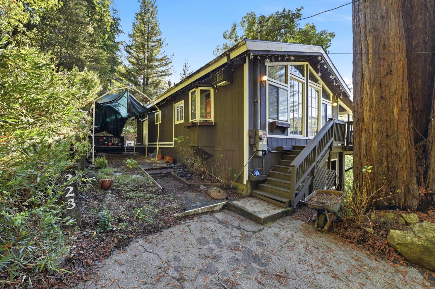 Ben Lomond, California, 95005, United States, 4 Bedrooms Bedrooms, ,2 BathroomsBathrooms,Residential,For Sale,1999742