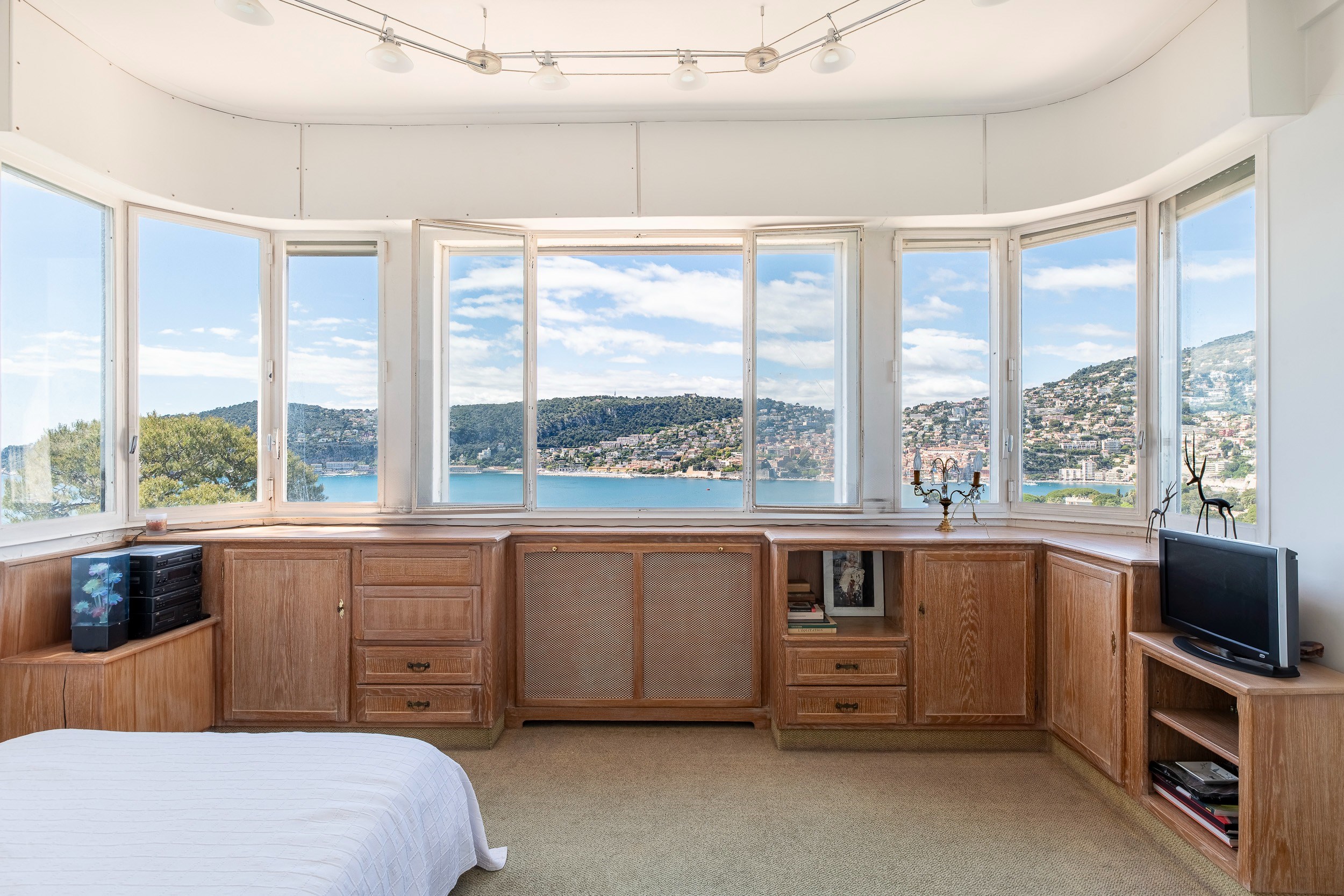 Villa Ligne Droite: Magnificent Art Deco villa with panoramic sea view for sale… - 物件實景