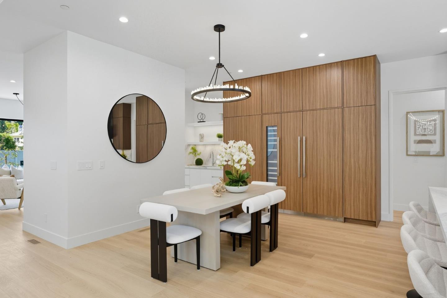 Menlo Park, California, 94025, United States, 6 Bedrooms Bedrooms, ,7 BathroomsBathrooms,Residential,For Sale,1947482
