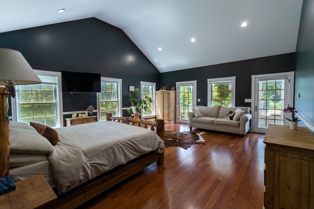 Hardwick, Massachusetts, 01037, United States, 5 Bedrooms Bedrooms, ,5 BathroomsBathrooms,Residential,For Sale,1904254