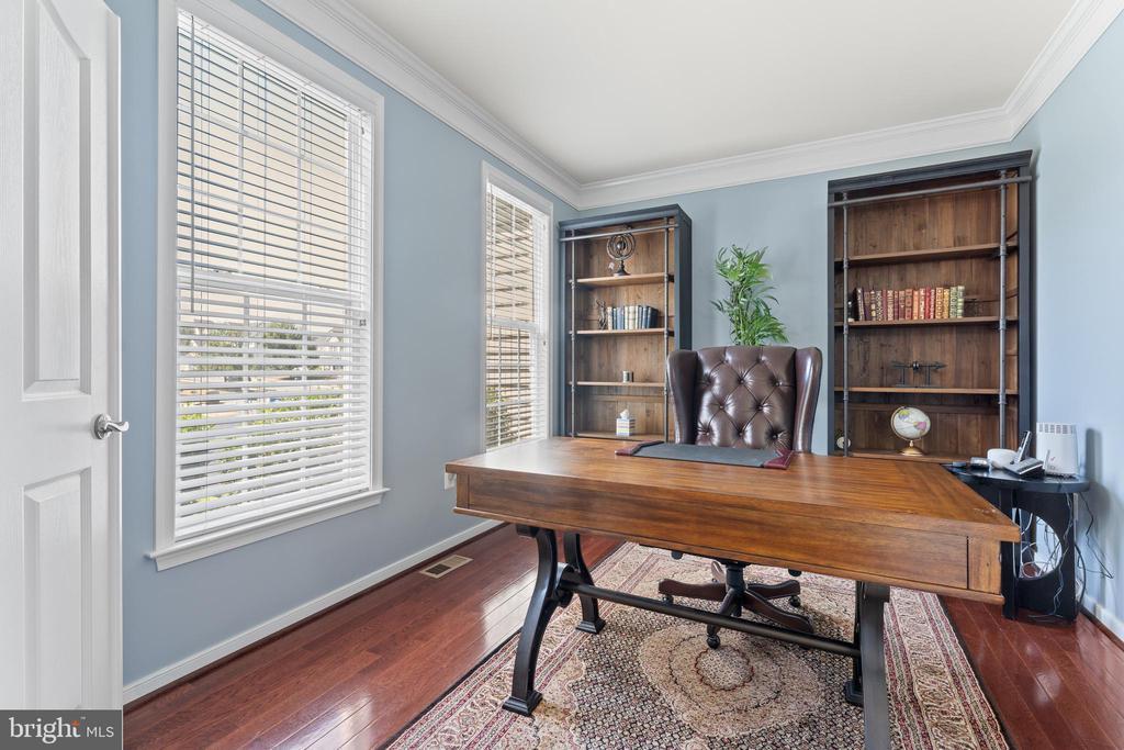 Stafford, Virginia, 22554, United States, 5 Bedrooms Bedrooms, ,4 BathroomsBathrooms,Residential,For Sale,1934341
