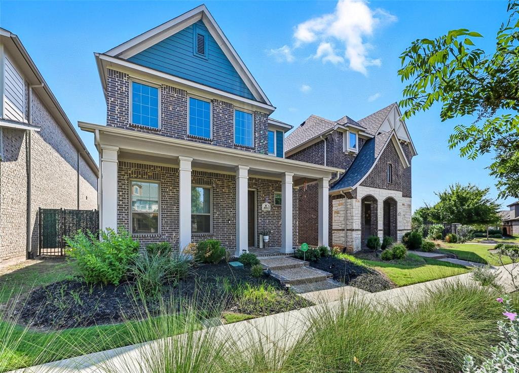 Arlington, Texas, 76005, United States, 4 Bedrooms Bedrooms, ,4 BathroomsBathrooms,Residential,For Sale,1947984