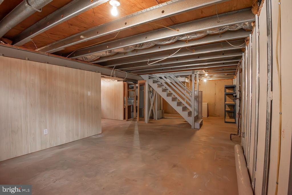 Springfield, Virginia, 22153, United States, 4 Bedrooms Bedrooms, ,3 BathroomsBathrooms,Residential,For Sale,2015320