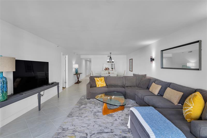 Hillsboro Beach, Florida, 33062, United States, 2 Bedrooms Bedrooms, ,3 BathroomsBathrooms,Residential,For Sale,1942268