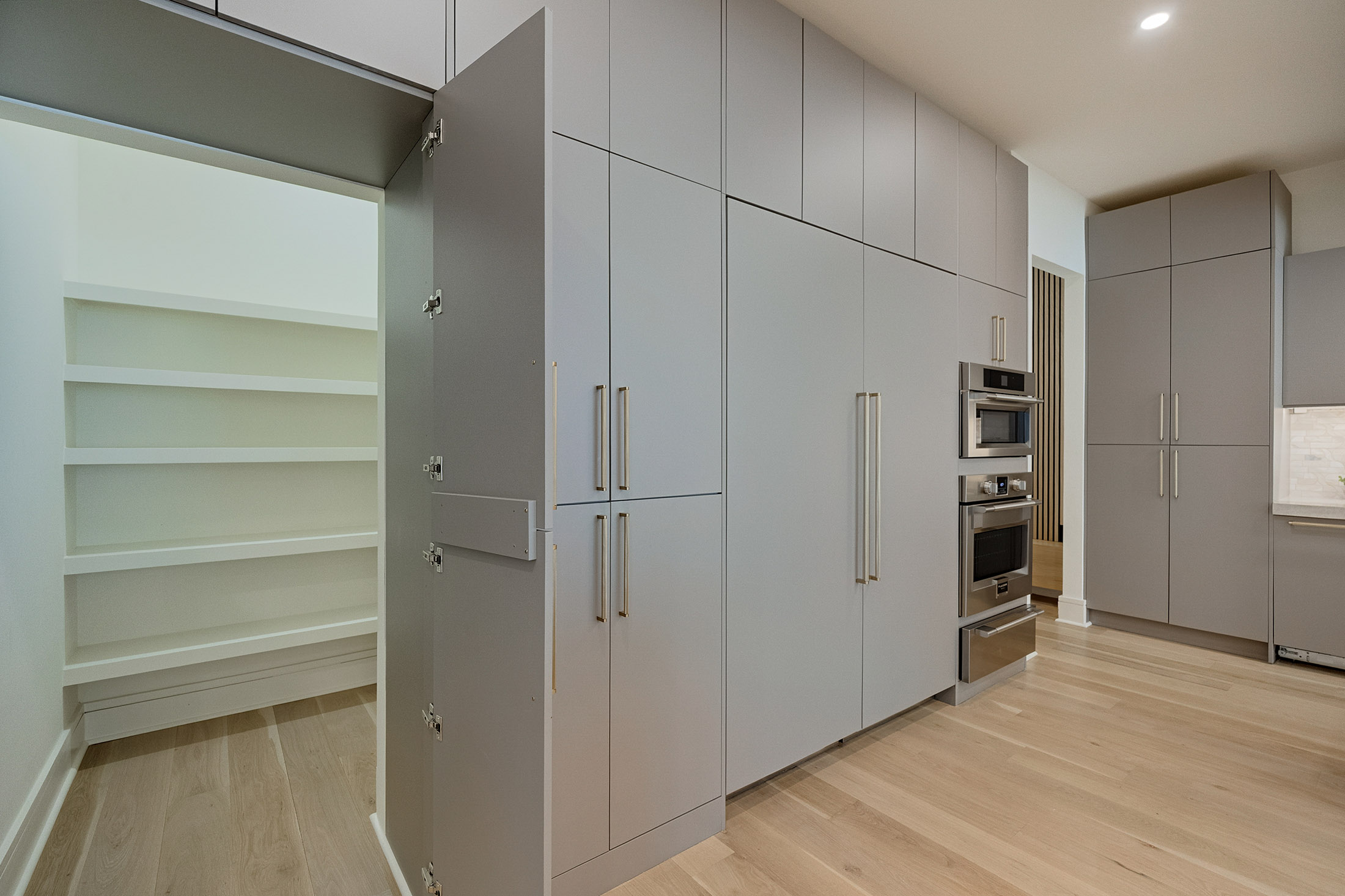  Striking Contemporary Design and Thoughtful Craftsmanship - 物件實景