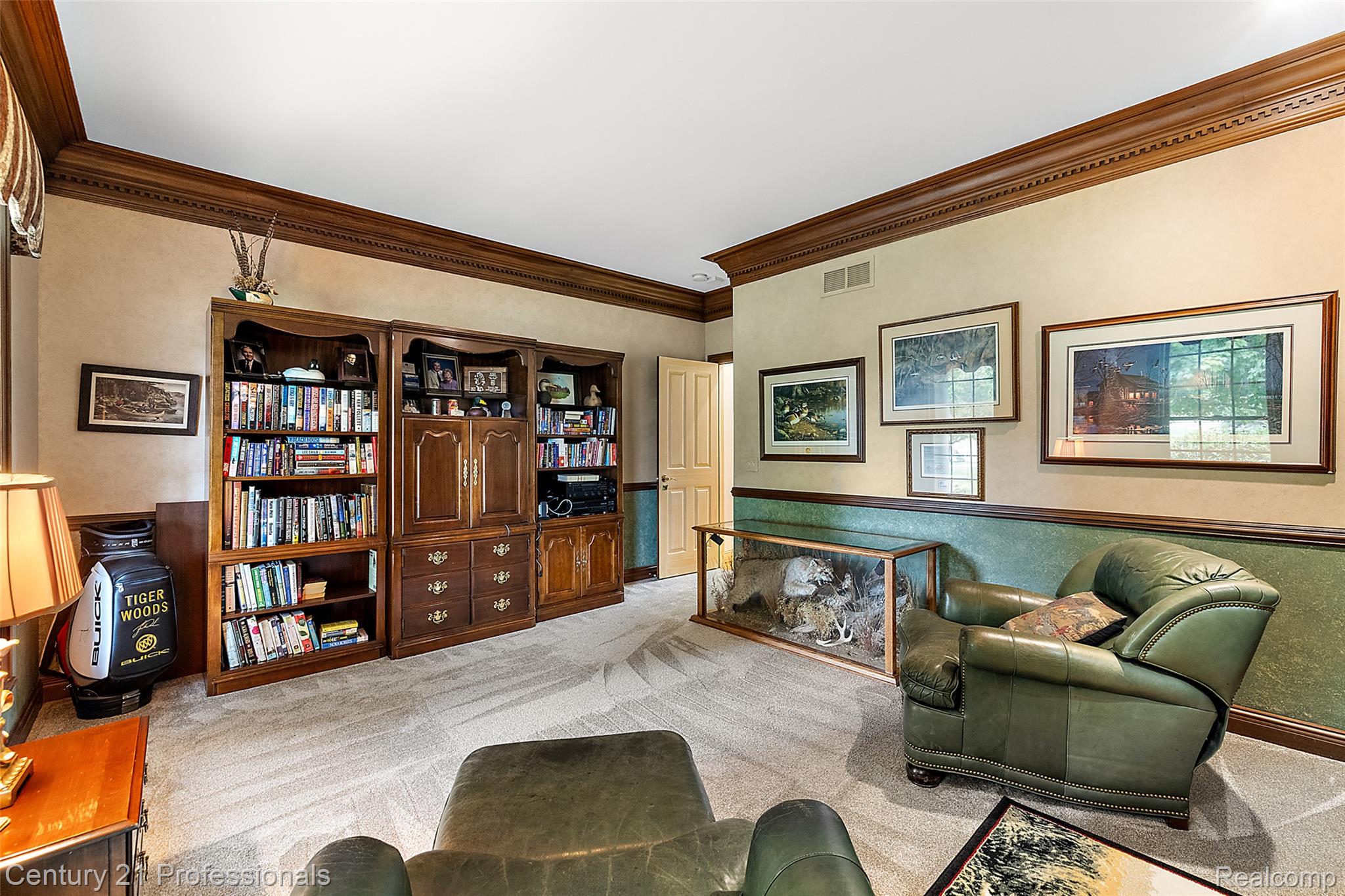 GrandBlanc, Michigan, 48439, United States, 4 Bedrooms Bedrooms, ,5 BathroomsBathrooms,Residential,For Sale,1980457