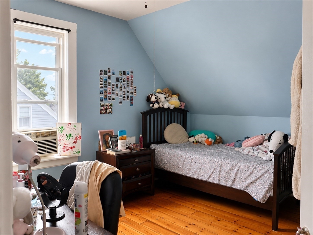 Lynn, Massachusetts, 01904, United States, 8 Bedrooms Bedrooms, ,4 BathroomsBathrooms,Residential,For Sale,2048098