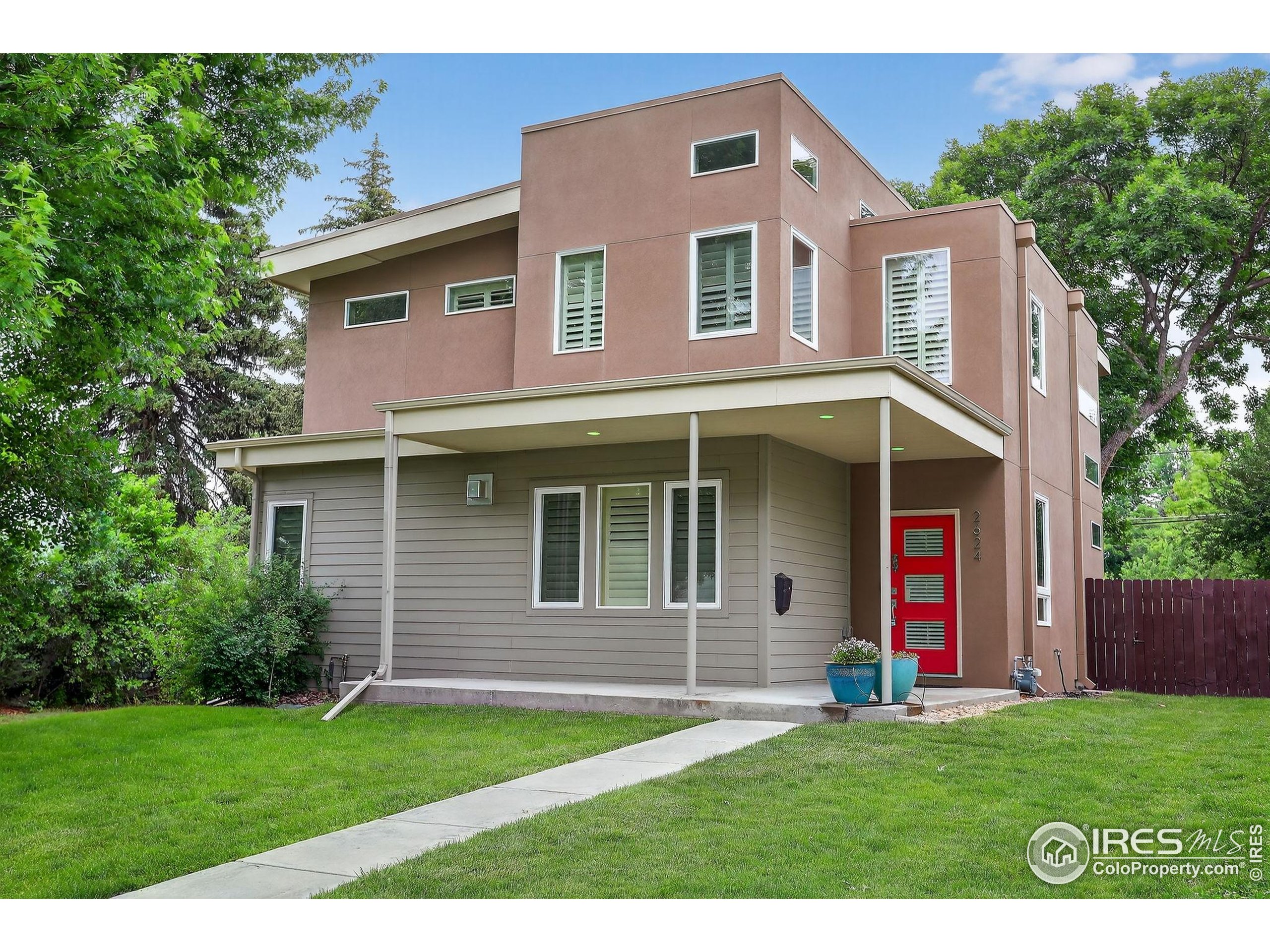 Denver, Colorado, 80210, United States, 4 Bedrooms Bedrooms, ,2 BathroomsBathrooms,Residential,For Sale,1950739