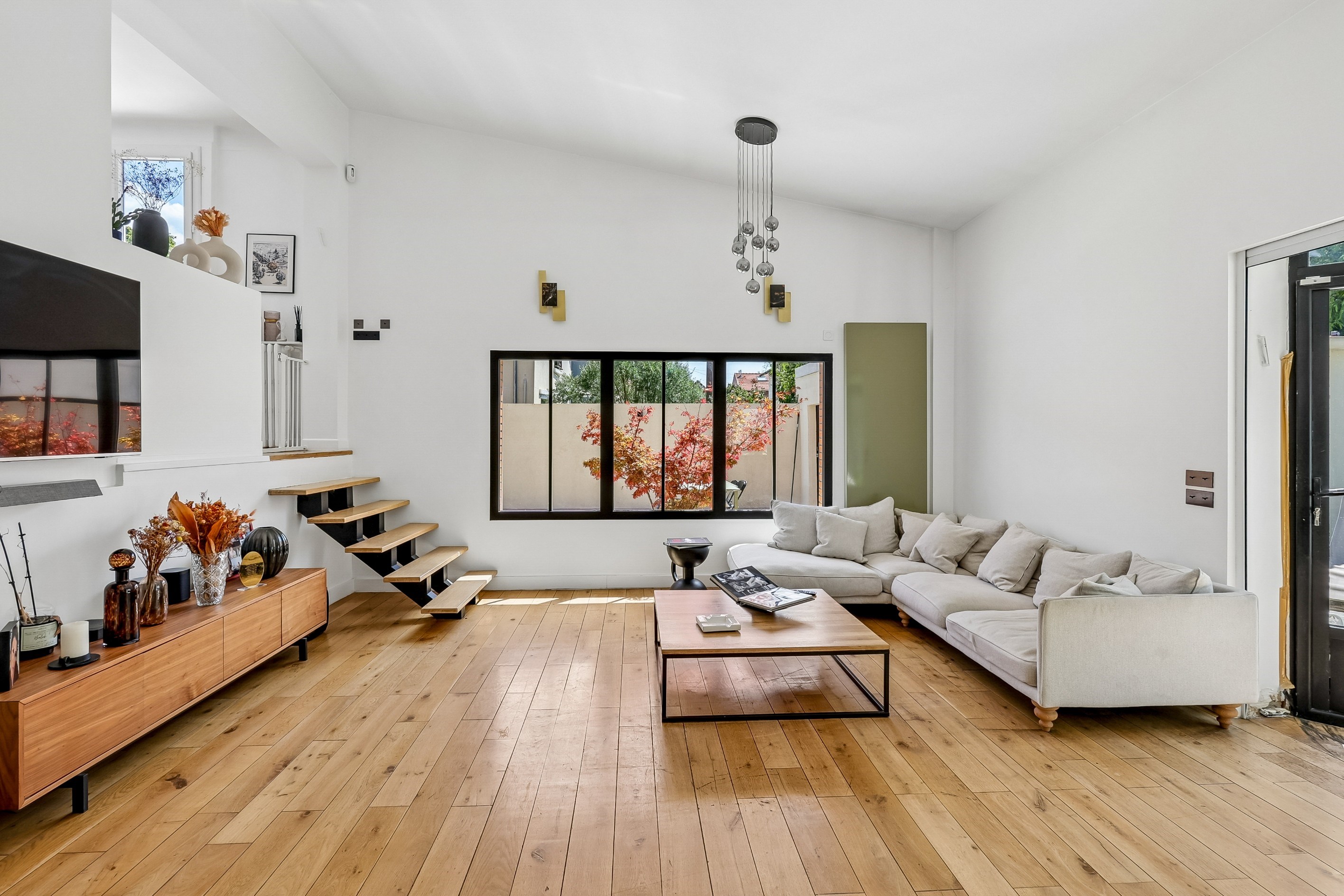  Exceptional Fully Renovated Residence – Just Steps from the Marne River - 物件實景
