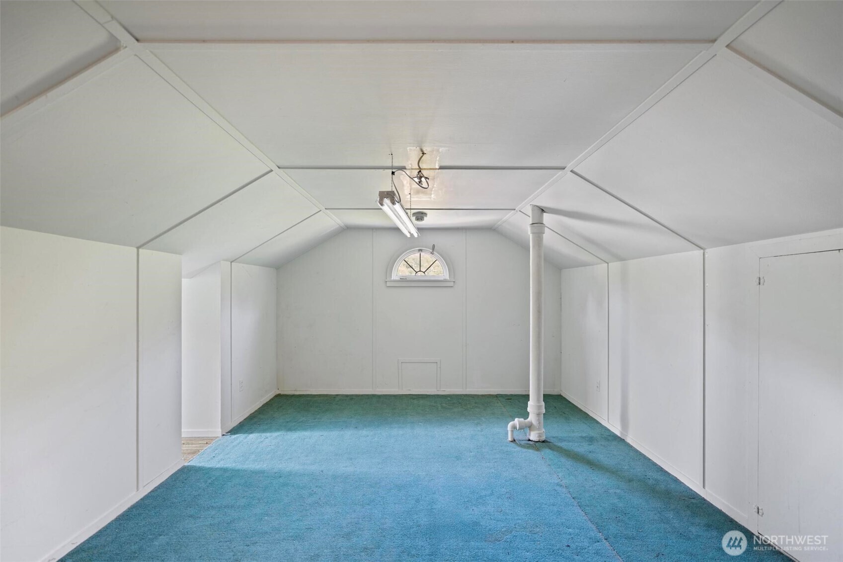 Shelton, Washington, 98584, United States, 6 Bedrooms Bedrooms, ,3 BathroomsBathrooms,Residential,For Sale,1974381