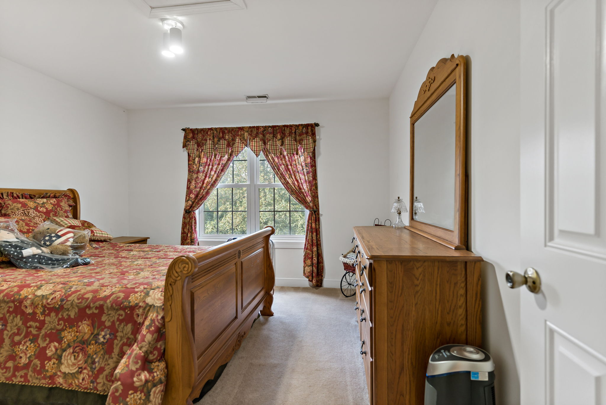 Harpers Ferry, West Virginia, 25425, United States, 4 Bedrooms Bedrooms, ,Residential,For Sale,1977354