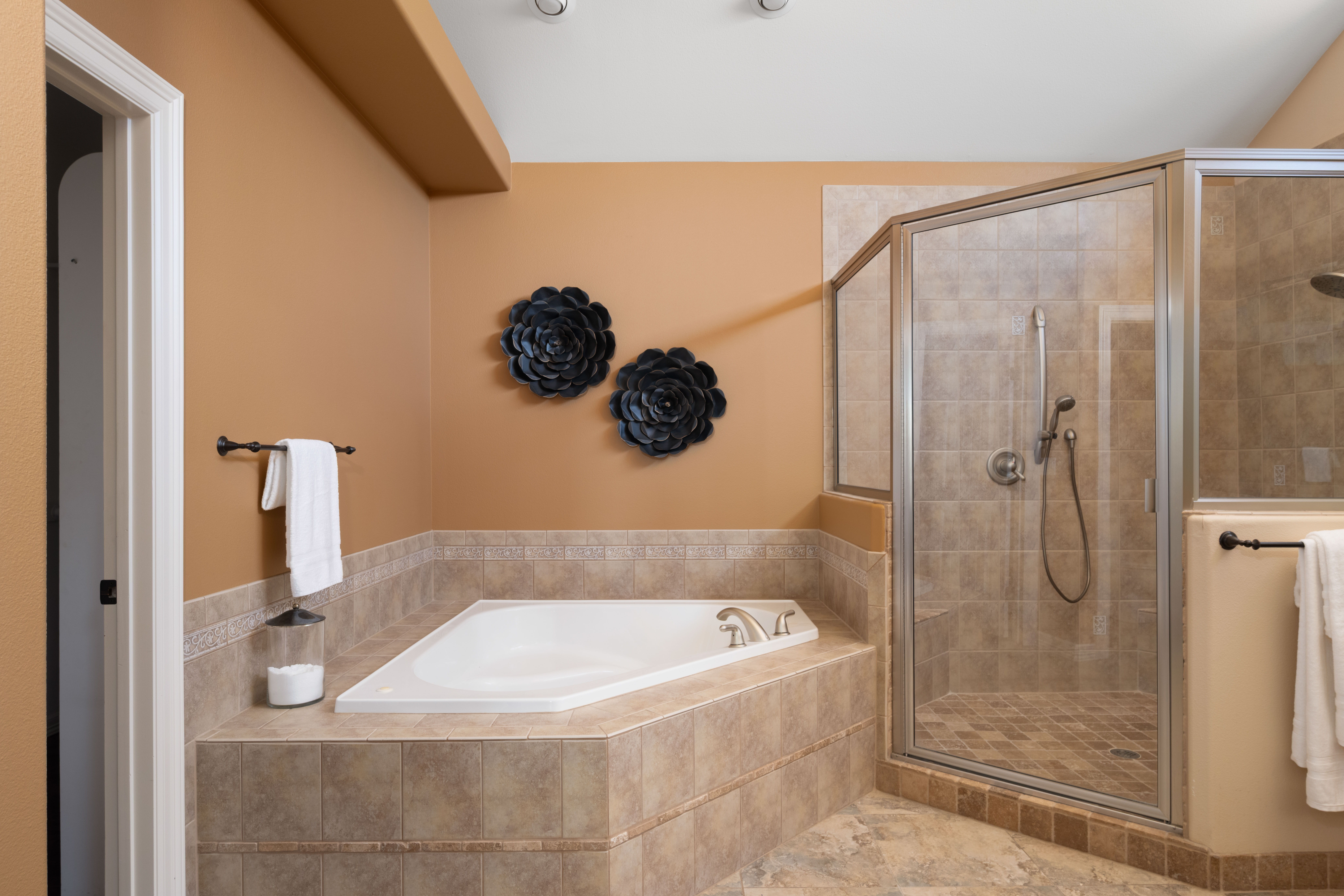  Pool, Course Frontage, Outdoor Kitchen &More - 物件實景