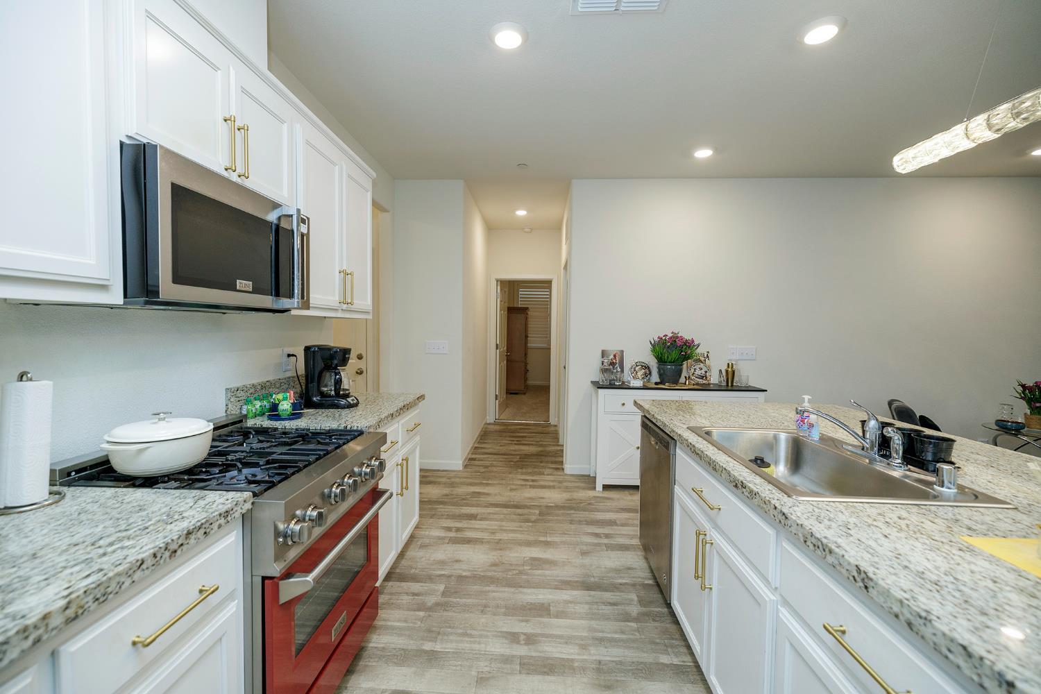 Modesto, California, 95355, United States, 3 Bedrooms Bedrooms, ,2 BathroomsBathrooms,Residential,For Sale,1998691