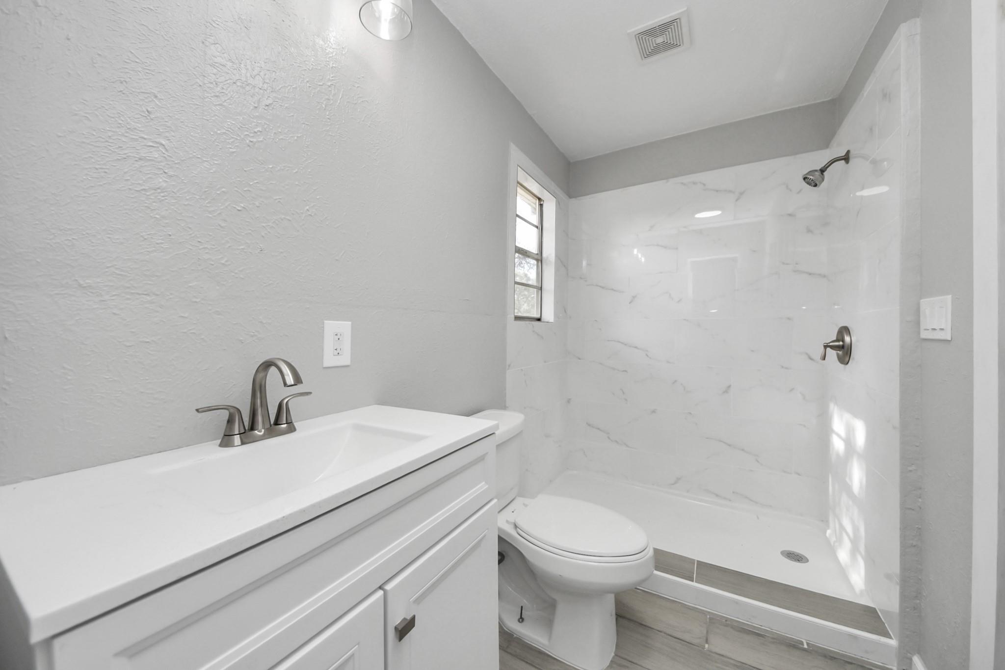 Sheridan, Texas, 78962, United States, 2 Bedrooms Bedrooms, ,2 BathroomsBathrooms,Residential,For Sale,1981605