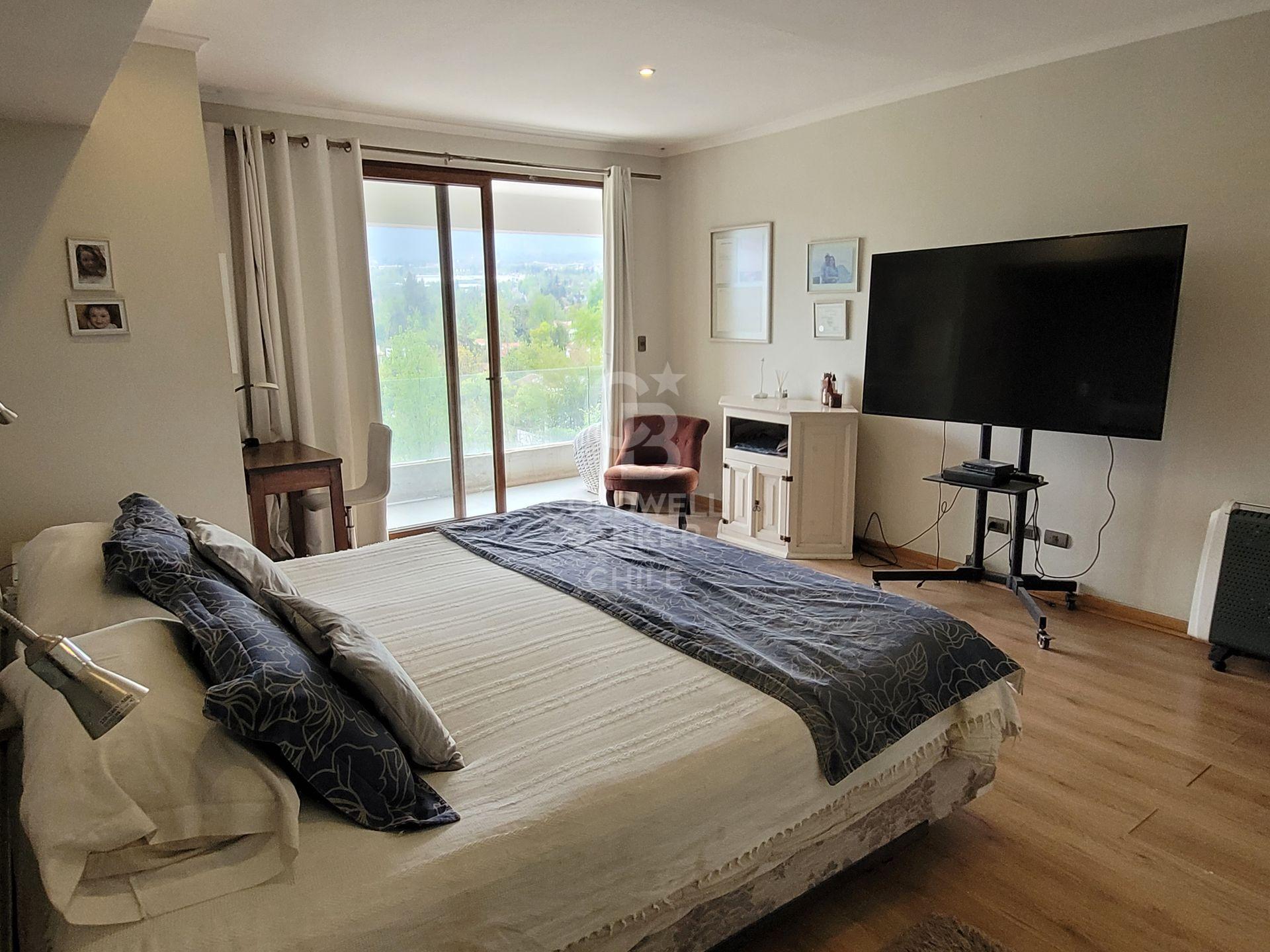 Las Condes, Chile, 5 Bedrooms Bedrooms, ,5 BathroomsBathrooms,Residential,For Sale,1744666