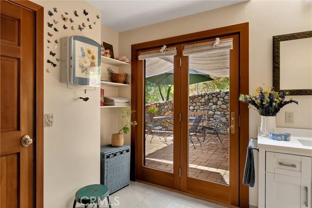 Chic, California, 95928, United States, 3 Bedrooms Bedrooms, ,1 BathroomBathrooms,Residential,For Sale,2048189