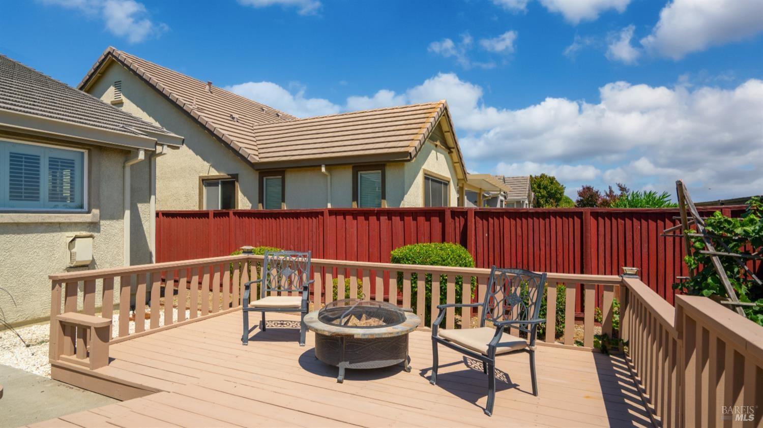 Vacaville, California, 95687, United States, 2 Bedrooms Bedrooms, ,2 BathroomsBathrooms,Residential,For Sale,1911882