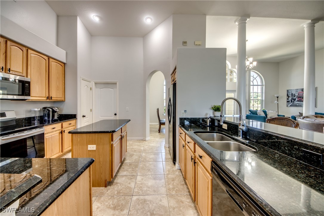 Cape Coral, Florida, 33909, United States, 4 Bedrooms Bedrooms, ,2 BathroomsBathrooms,Residential,For Sale,1870672