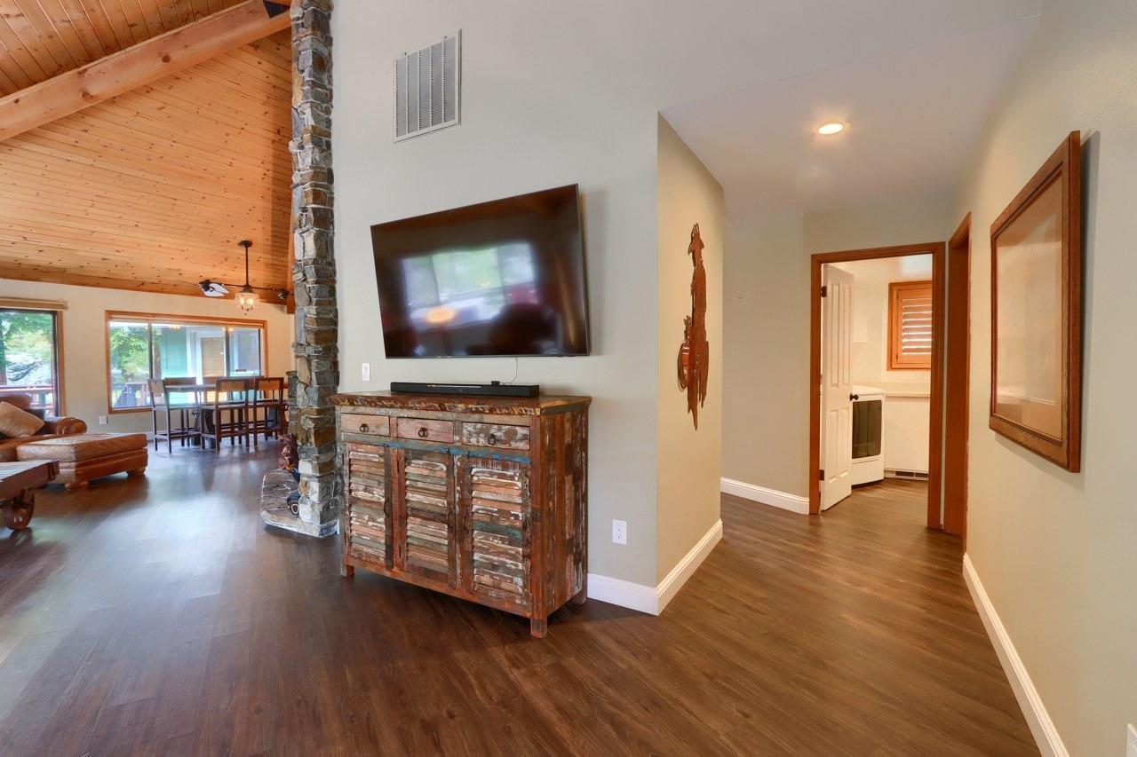 Ahwahnee, California, 93601, United States, 3 Bedrooms Bedrooms, ,2 BathroomsBathrooms,Residential,For Sale,1763270
