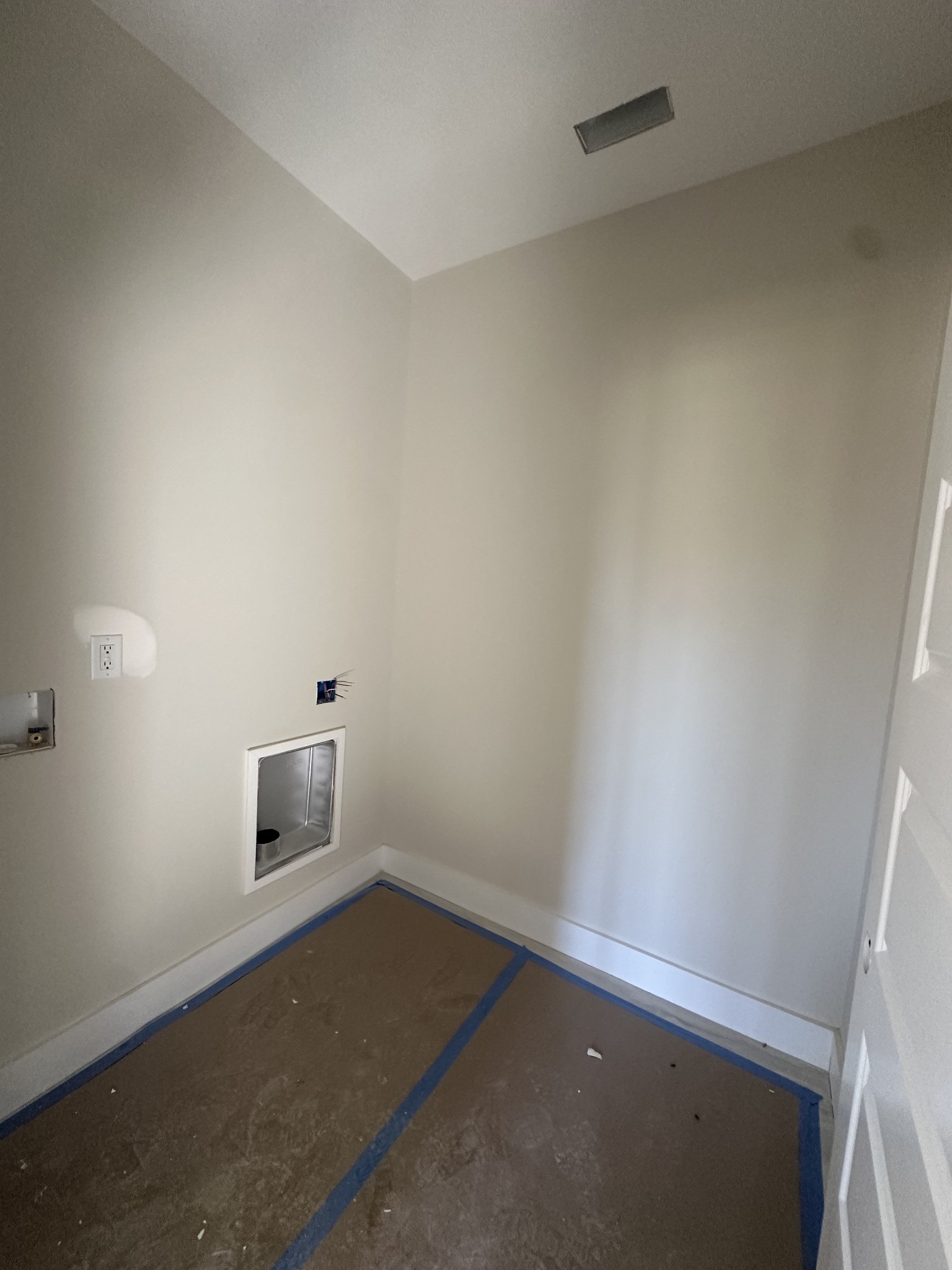 Cumberland Furnace, Tennessee, 37051, United States, 3 Bedrooms Bedrooms, ,3 BathroomsBathrooms,Residential,For Sale,1975749