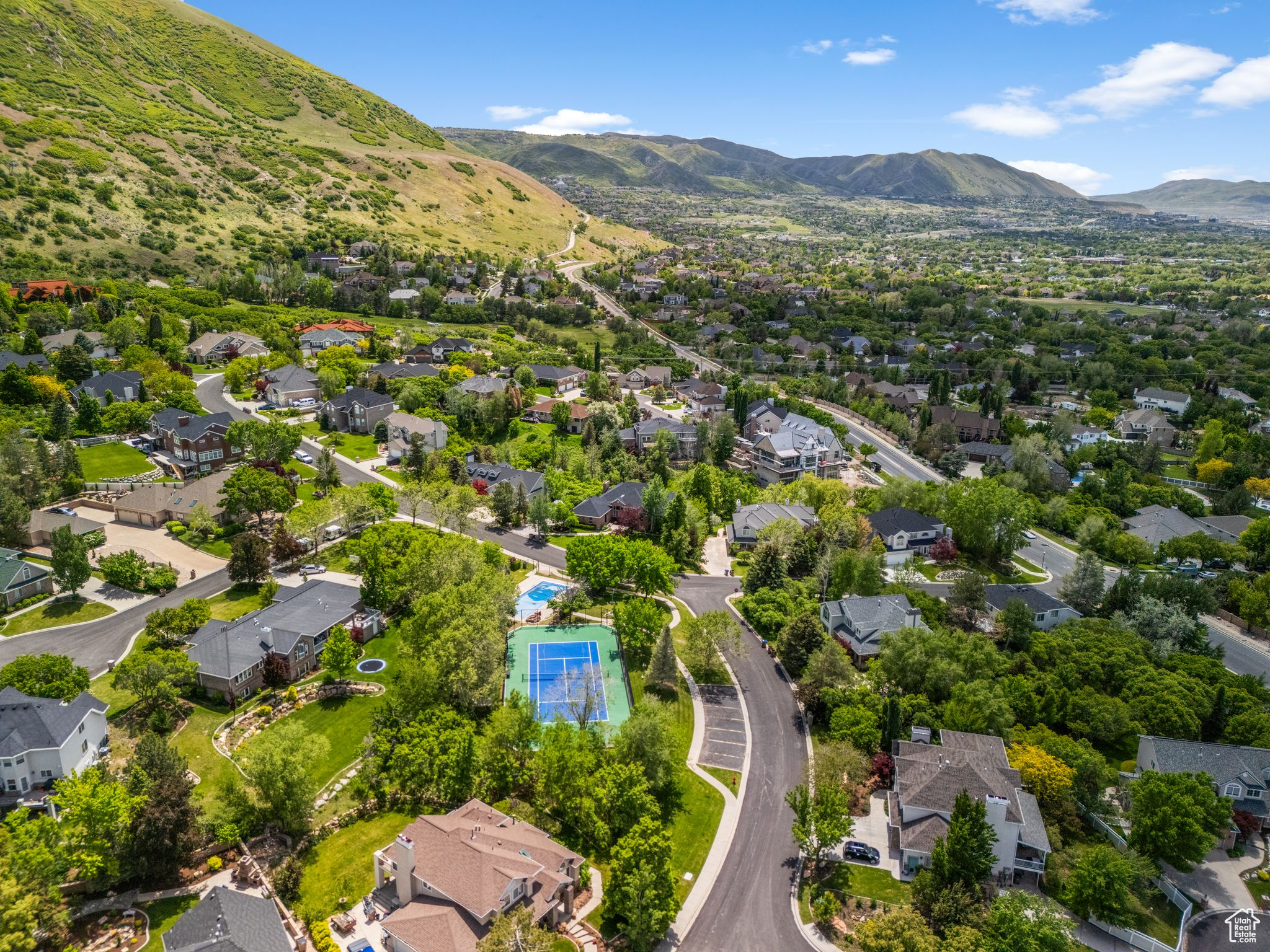 Draper, Utah, 84020, United States, 5 Bedrooms Bedrooms, ,3 BathroomsBathrooms,Residential,For Sale,1828225