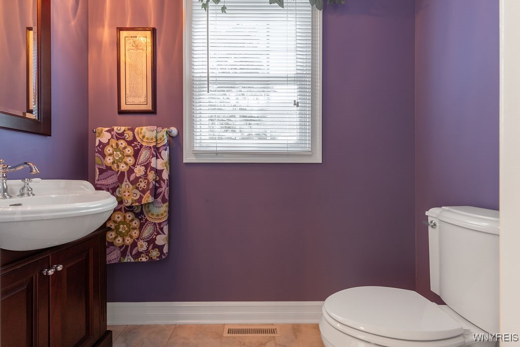 Grand Island, New York, 14072, United States, 4 Bedrooms Bedrooms, ,5 BathroomsBathrooms,Residential,For Sale,1975944