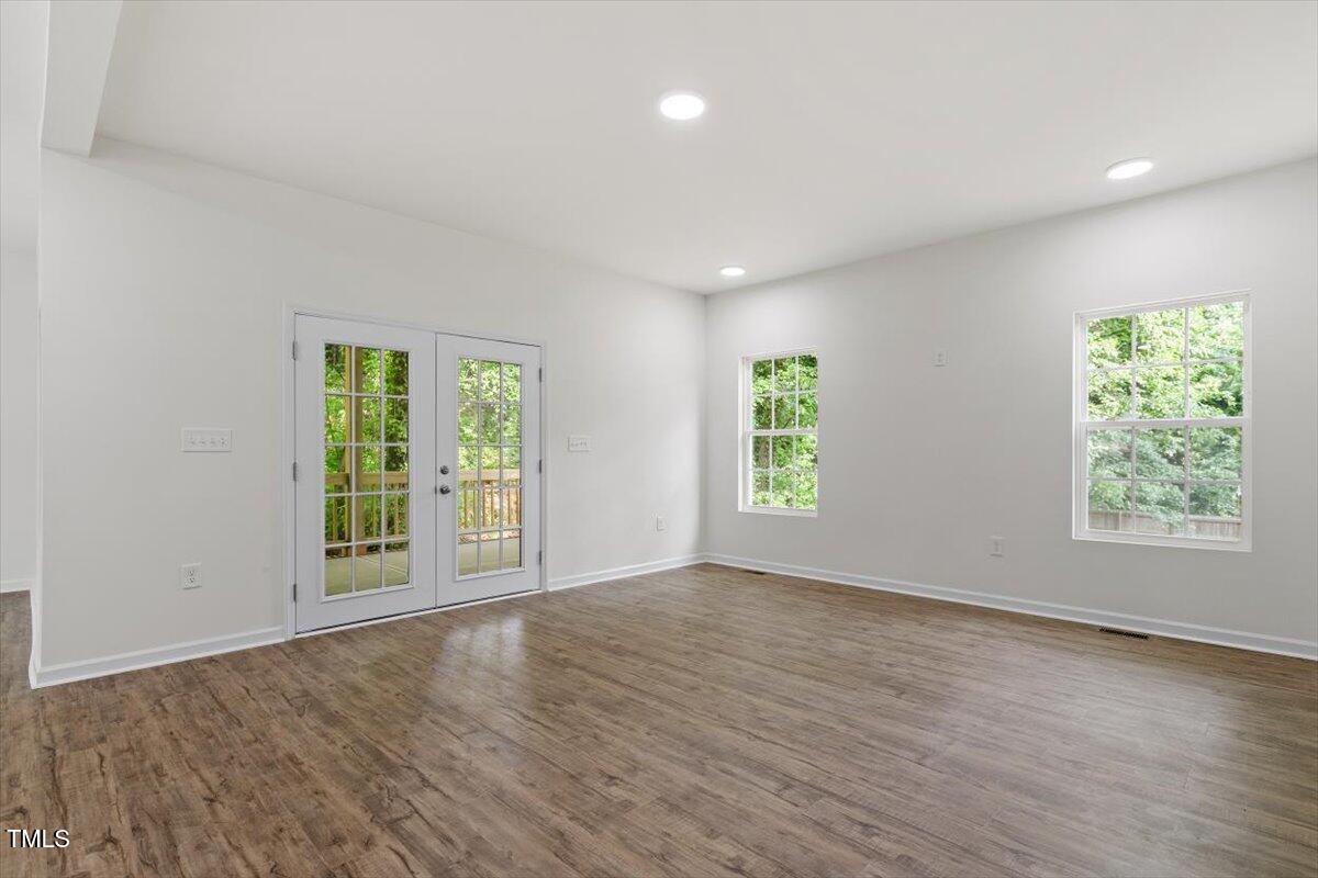 Durham, North Carolina, 27707, United States, 4 Bedrooms Bedrooms, ,4 BathroomsBathrooms,Residential,For Sale,1882318