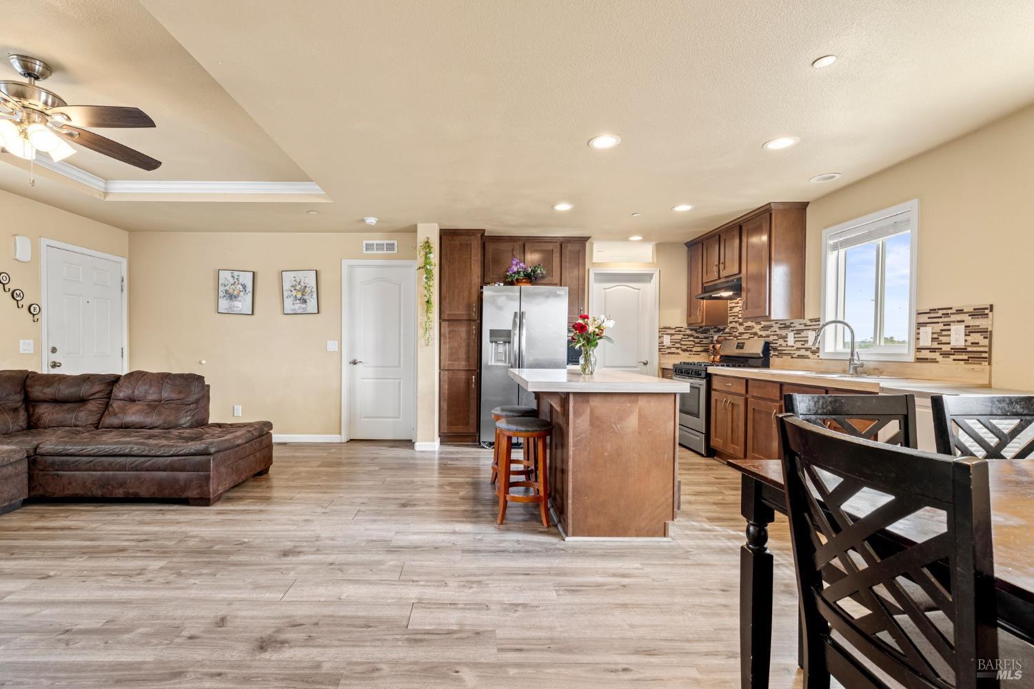 Vacaville, California, 95688, United States, 3 Bedrooms Bedrooms, ,2 BathroomsBathrooms,Residential,For Sale,1982047