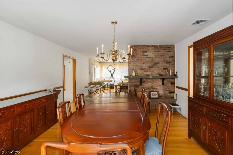 Madison Boro, New Jersey, 07940, United States, 4 Bedrooms Bedrooms, ,3 BathroomsBathrooms,Residential,For Sale,1906831