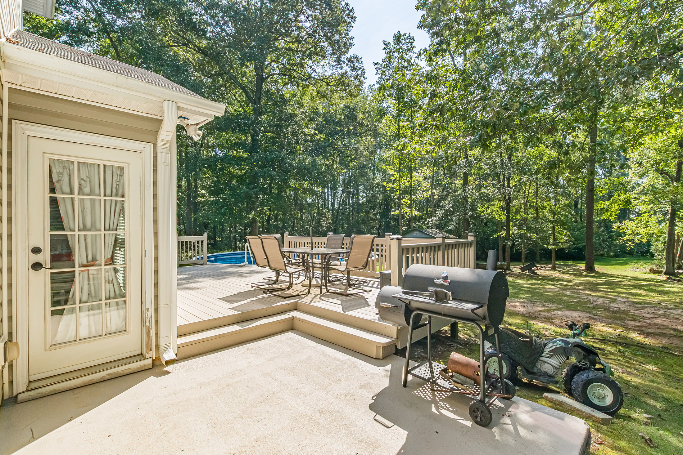  Charming Home on an Expansive 2.8+/- Acre Corner Lot - 物件實景