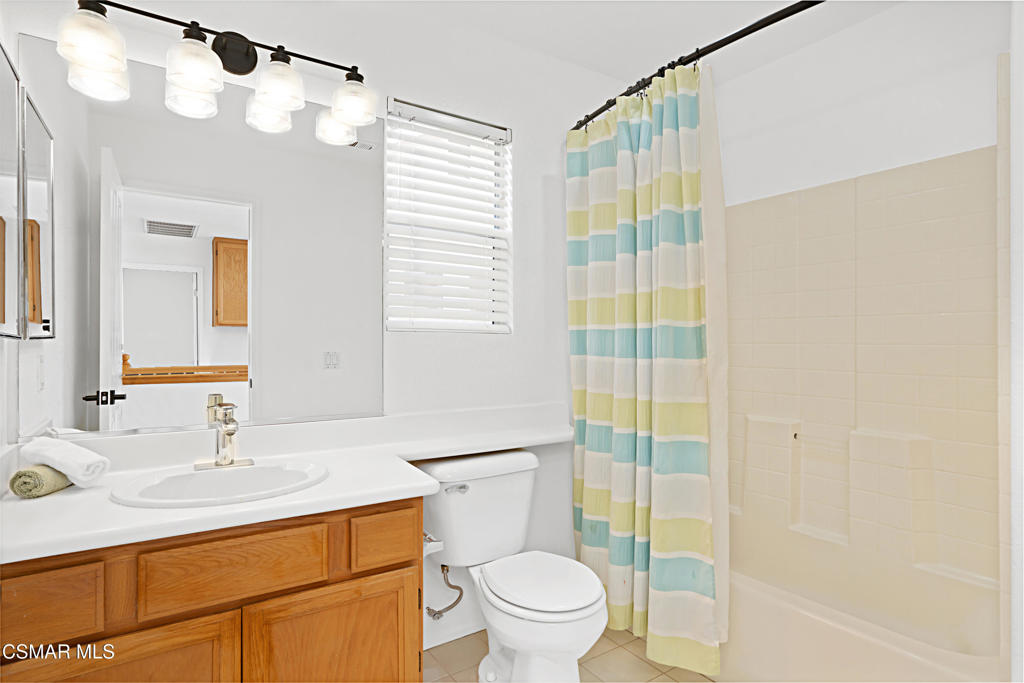 Westlake Village, California, 91362, United States, 2 Bedrooms Bedrooms, ,3 BathroomsBathrooms,Residential,For Sale,1987544