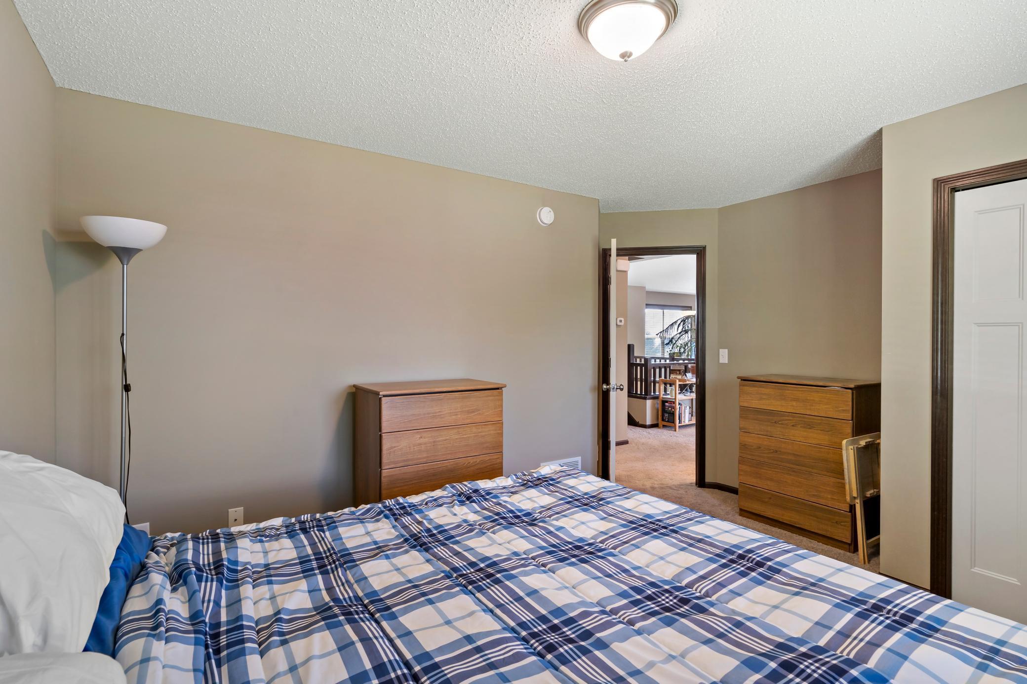 Shakopee, Minnesota, 55379, United States, 5 Bedrooms Bedrooms, ,2 BathroomsBathrooms,Residential,For Sale,1918771