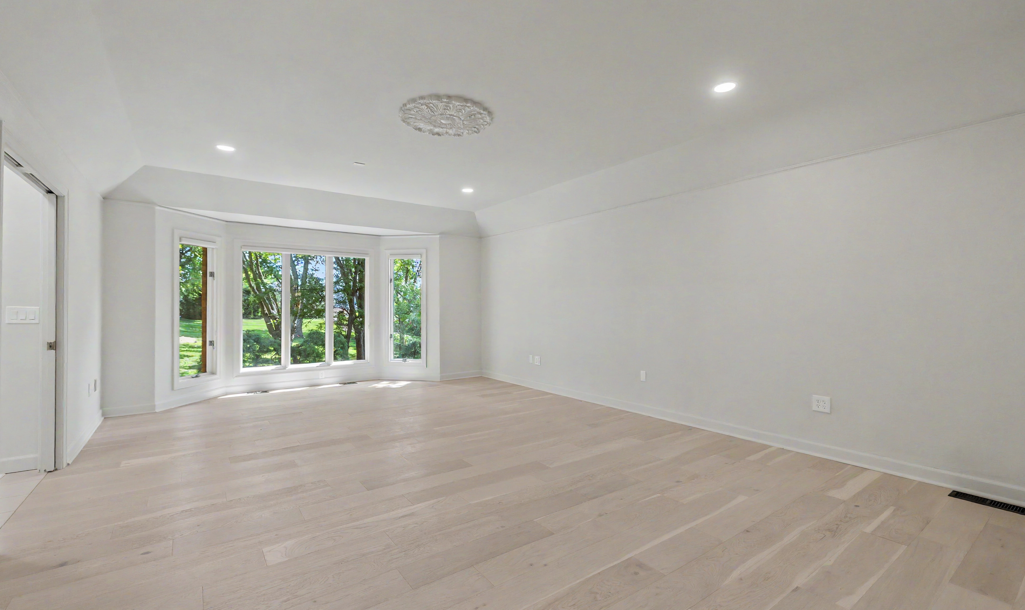  Recently Renovated Timeless Estate - 物件實景