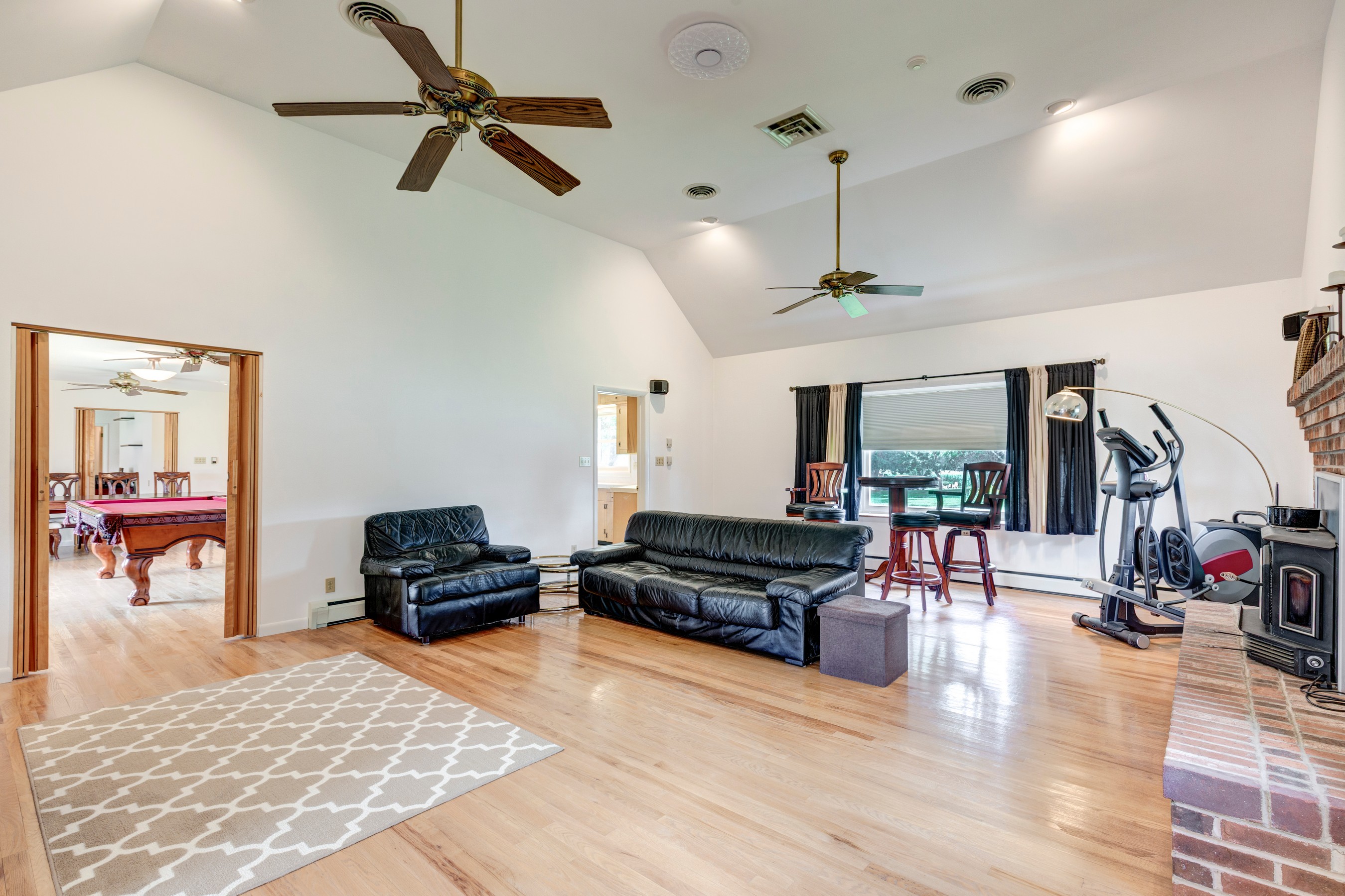  NONE AVAILABLE - 物件實景