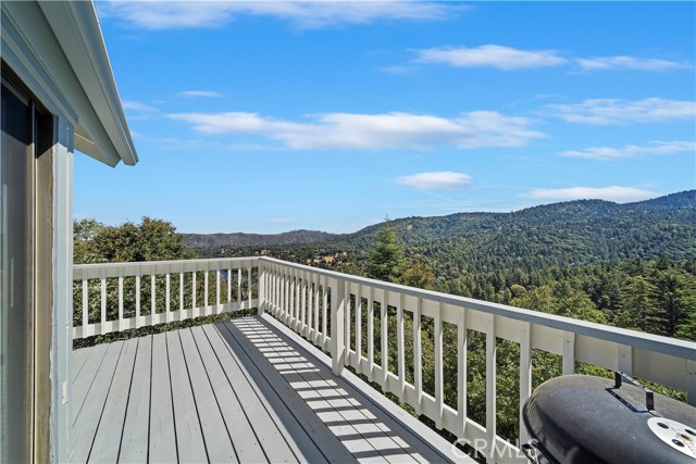 Crestline, California, 92325, United States, 3 Bedrooms Bedrooms, ,2 BathroomsBathrooms,Residential,For Sale,1981429