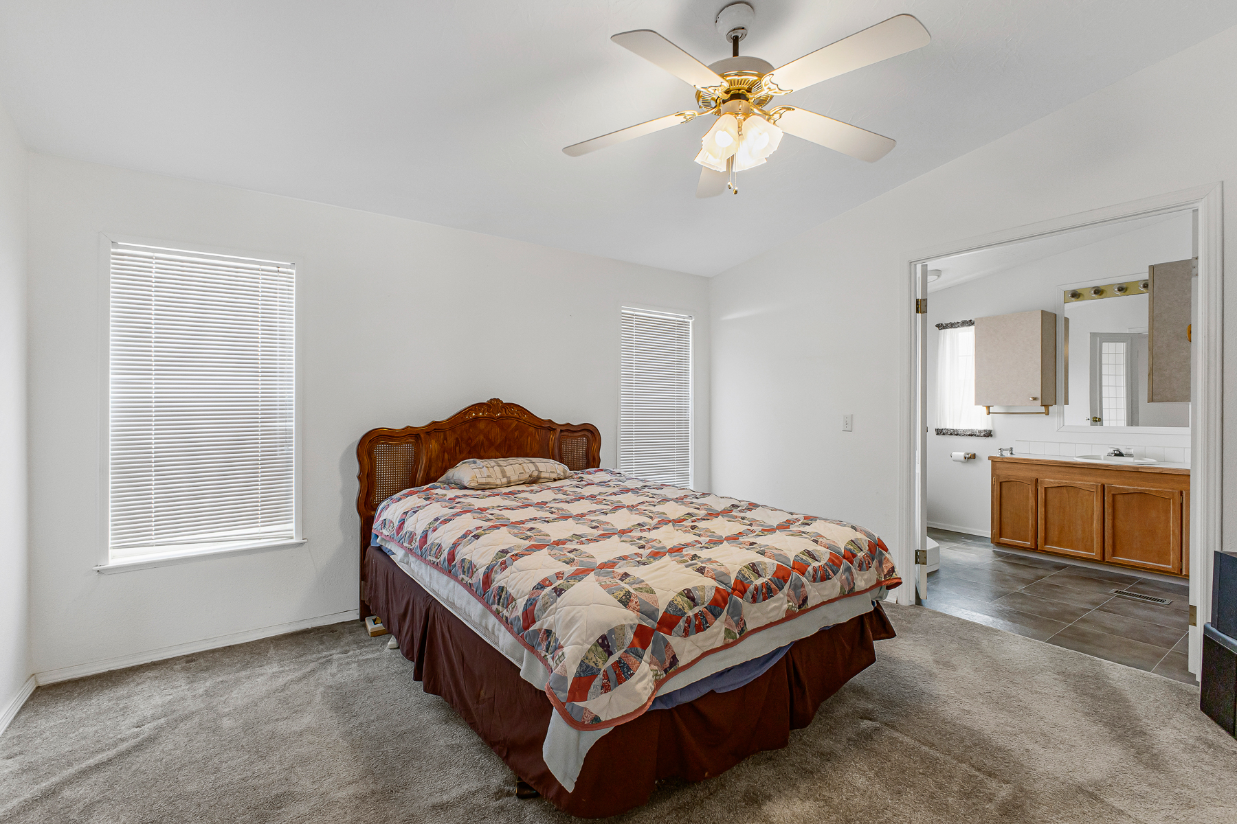 Prineville, Oregon, 97754, United States, 3 Bedrooms Bedrooms, ,2 BathroomsBathrooms,Residential,For Sale,1885821